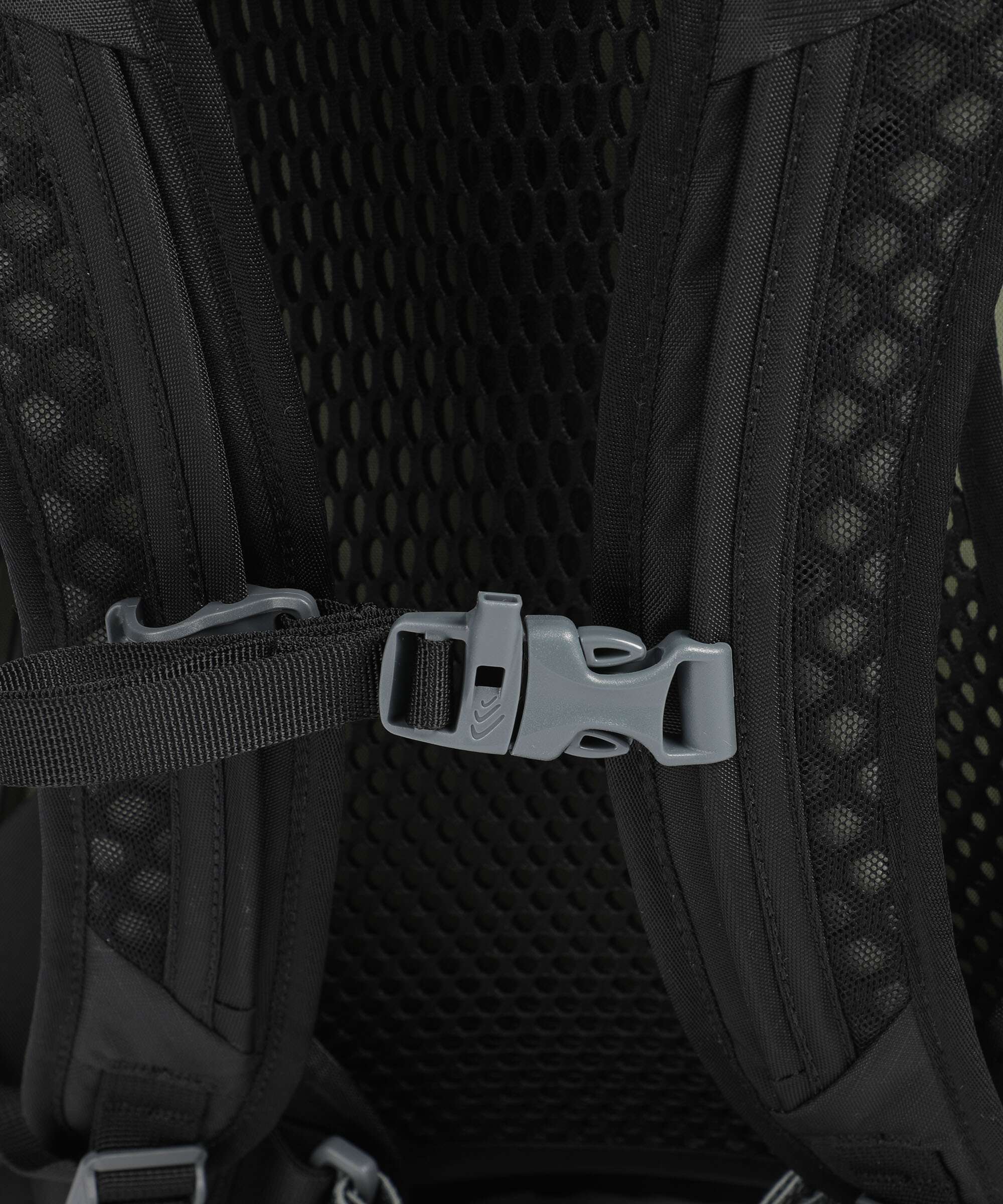 Gregory Arrio 30 RC Hiking backpack shadow pine black - Image 3