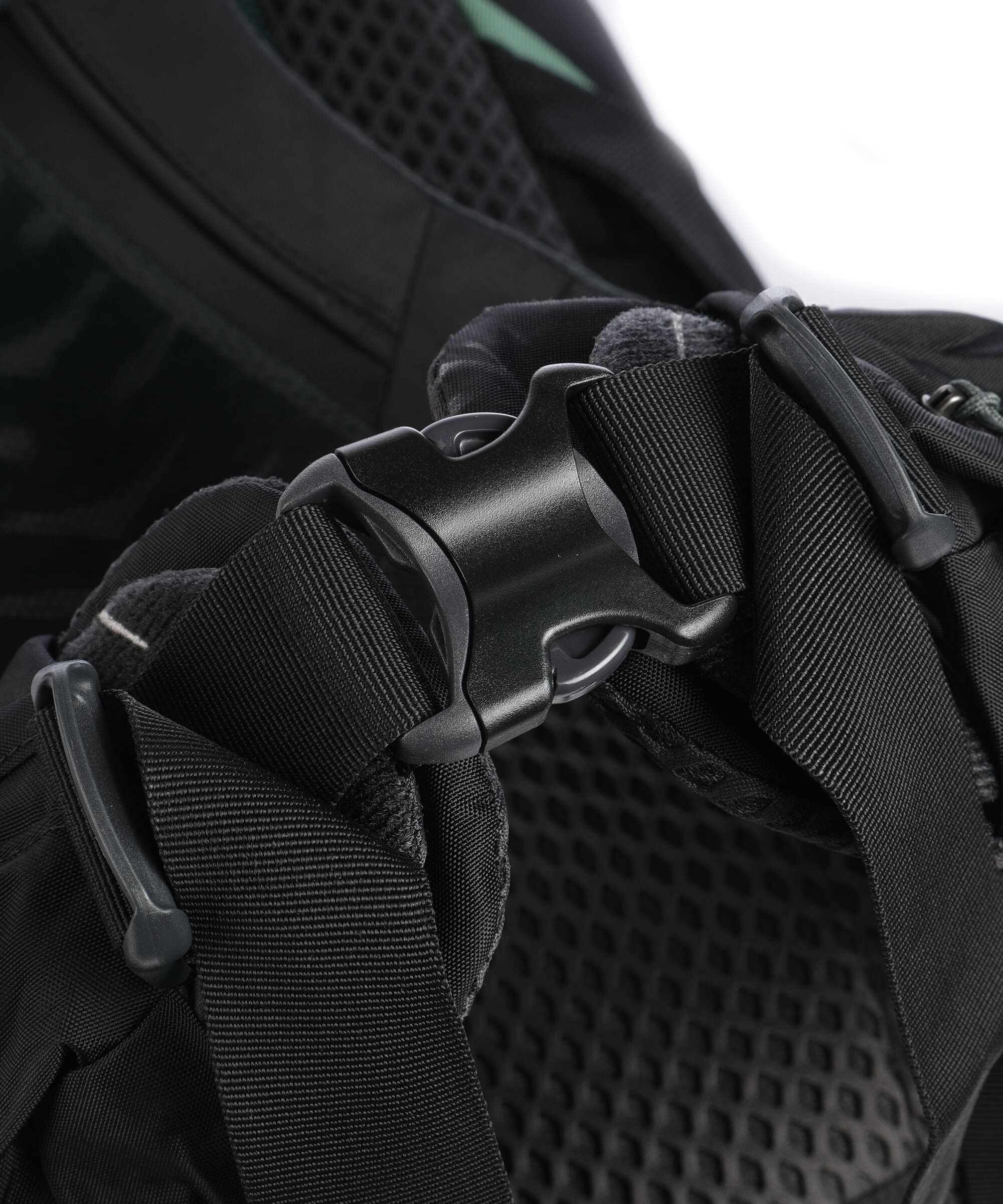 Gregory Stout 70 Plus Trekking backpack forest black - Image 4