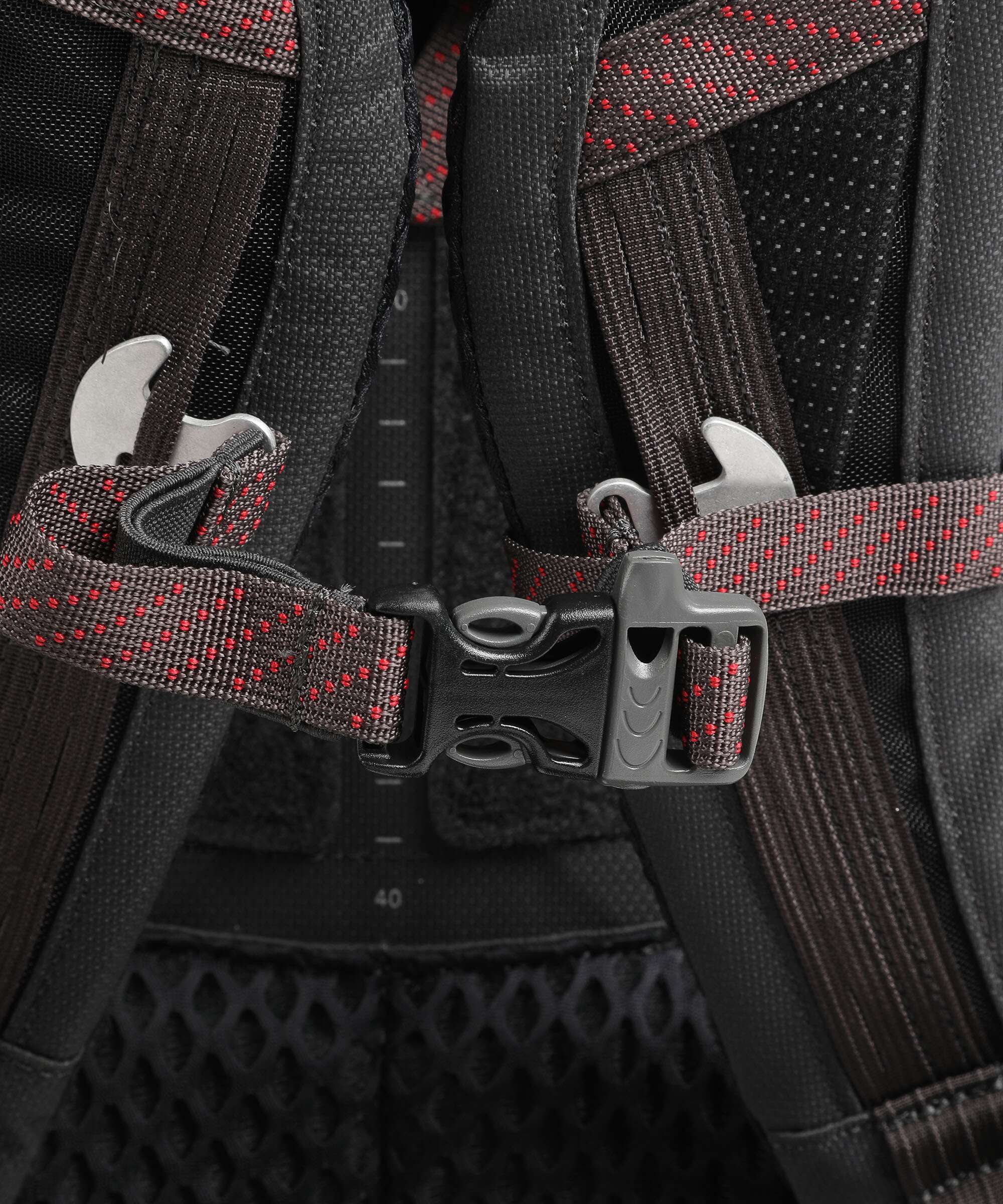 Klättermusen Bergelmer 30 Hiking backpack raven - Image 3