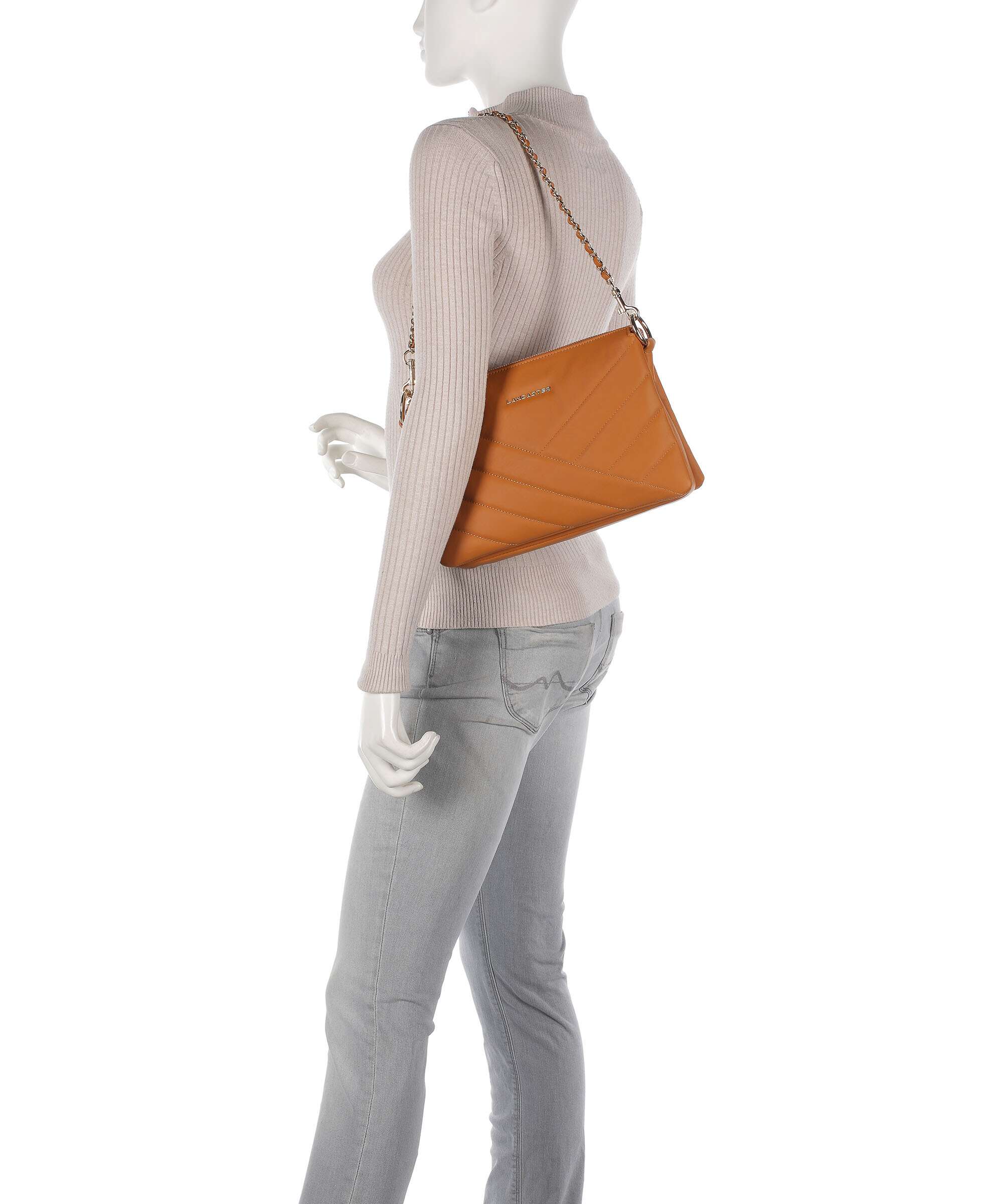 Lancaster Soft Matelassé Shoulder bag gold - Image 3