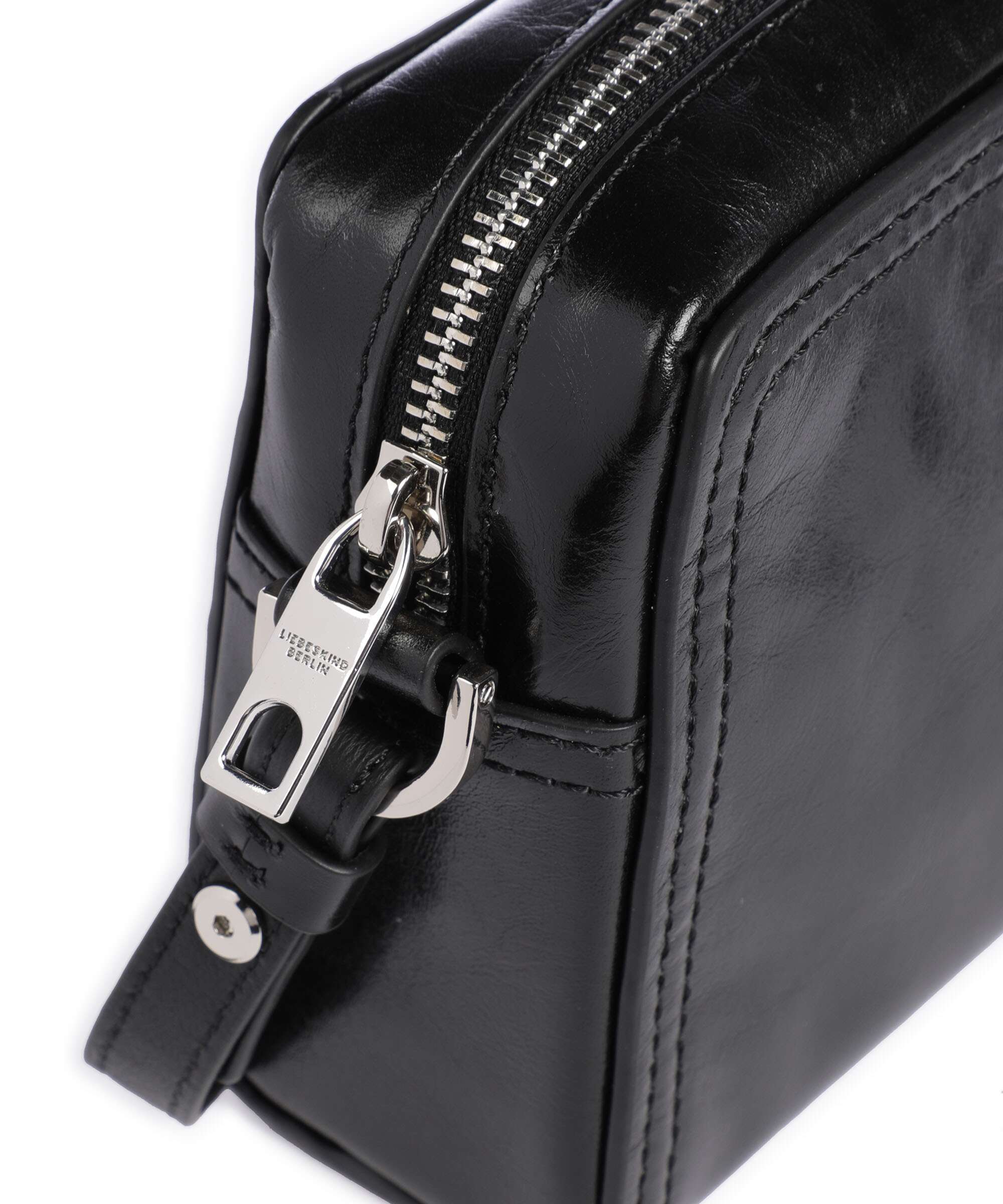 Liebeskind Chudy Paper Touch Crinkle S Crossbody bag black - Image 4