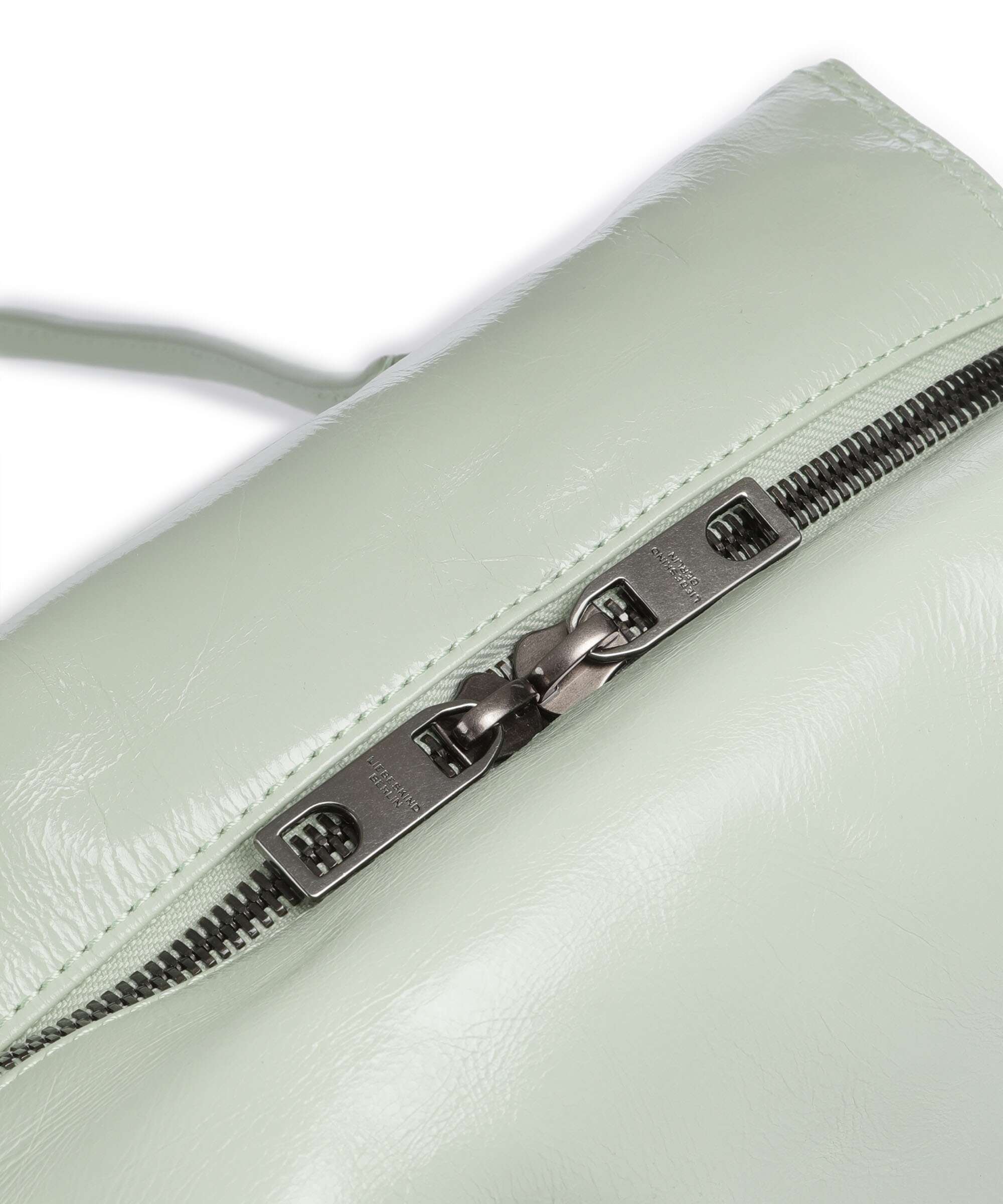 Liebeskind Kayla Lack Distressed S Shoulder bag sage - Image 4