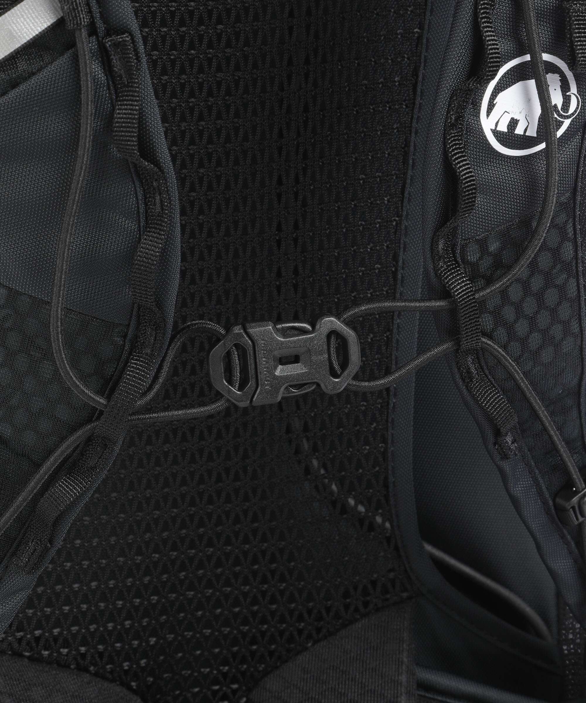 Mammut Ducan 32 W Hiking backpack black - Image 3