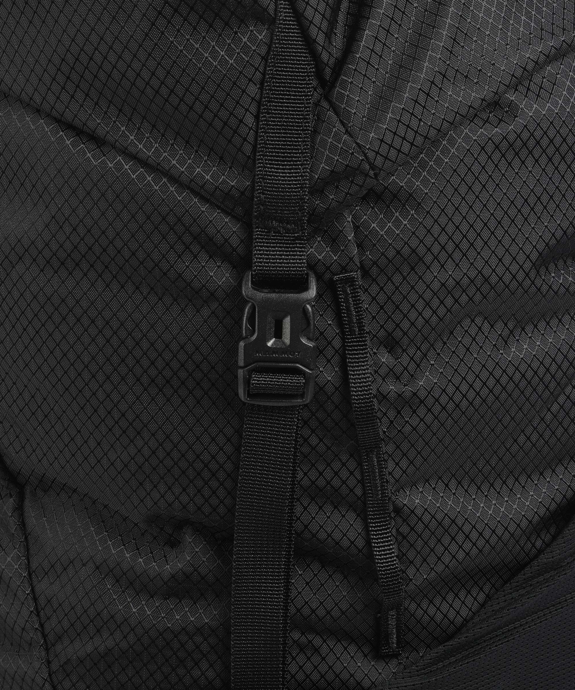 Mammut Ducan 32 W Hiking backpack black - Image 4