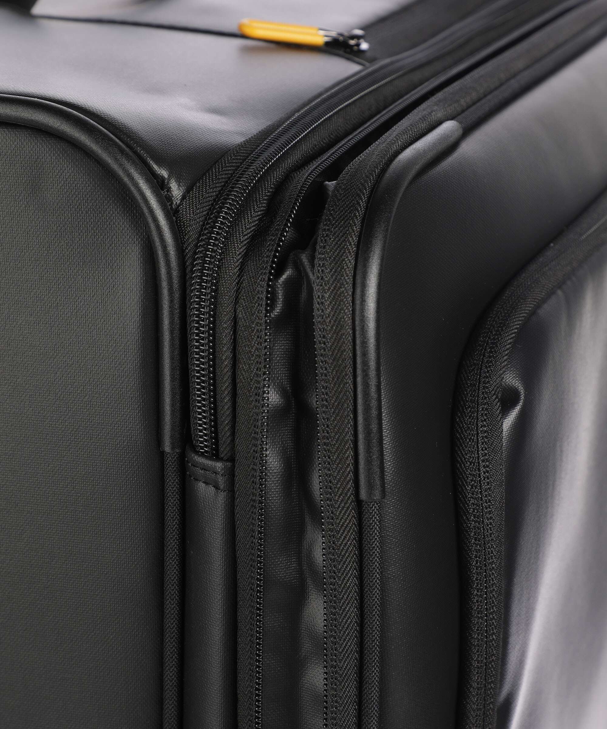 Mandarina Duck Eco Coated Spinner (4 wheels) black - Image 4