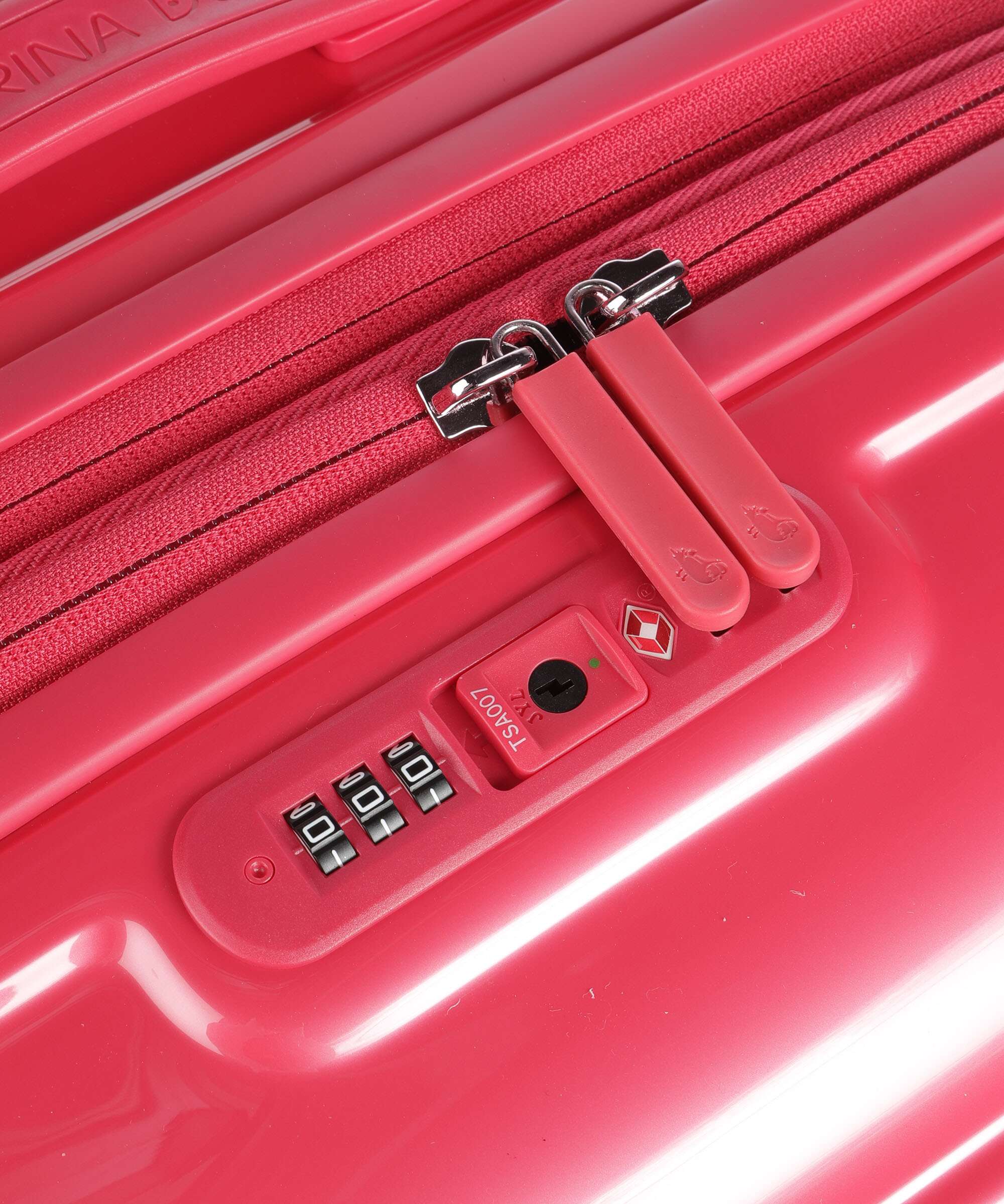 Mandarina Duck Logoduck+ Metal Spinner (4 wheels) raspberry - Image 3