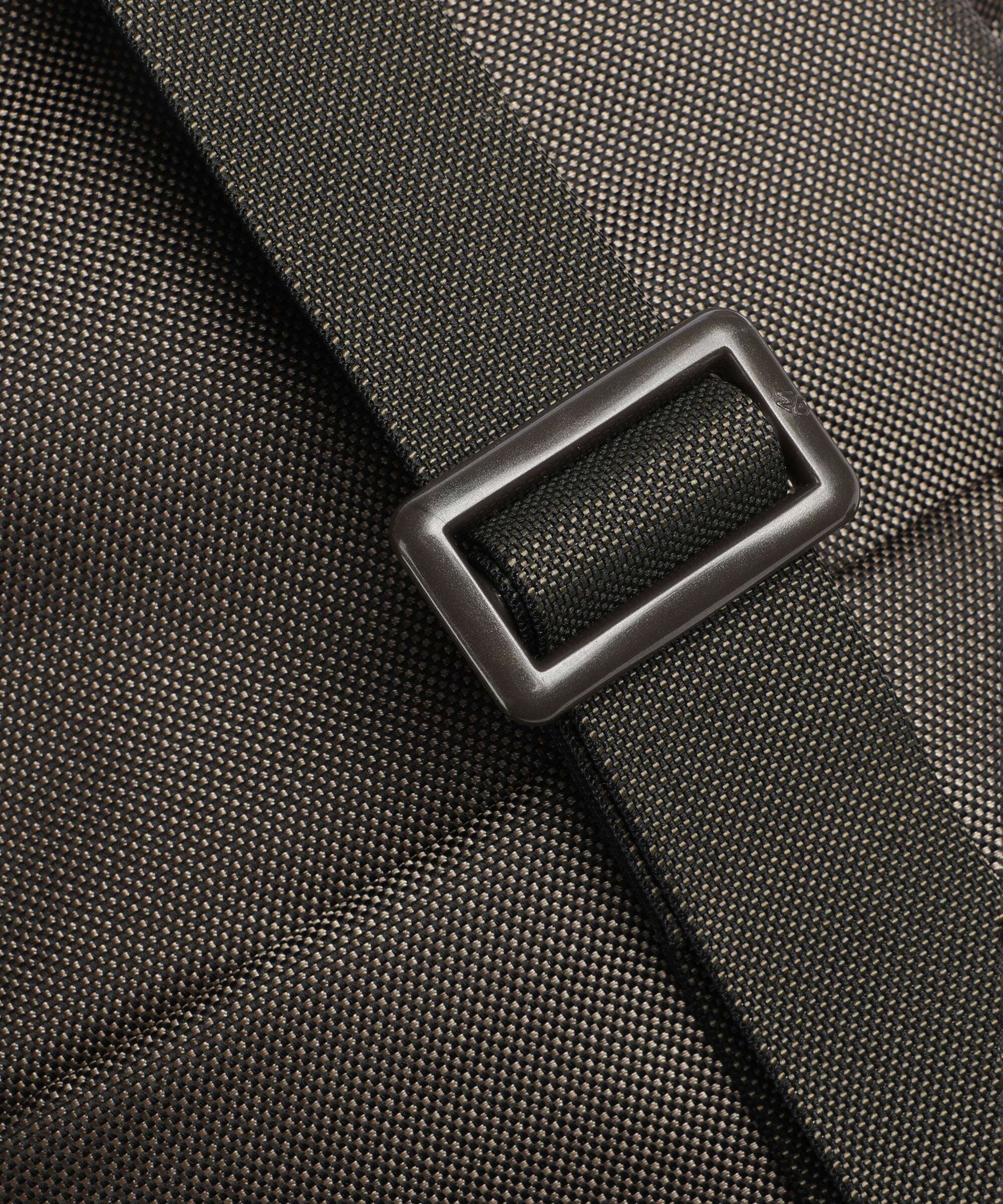 Mandarina Duck MD20 Backpack pirite - Image 4