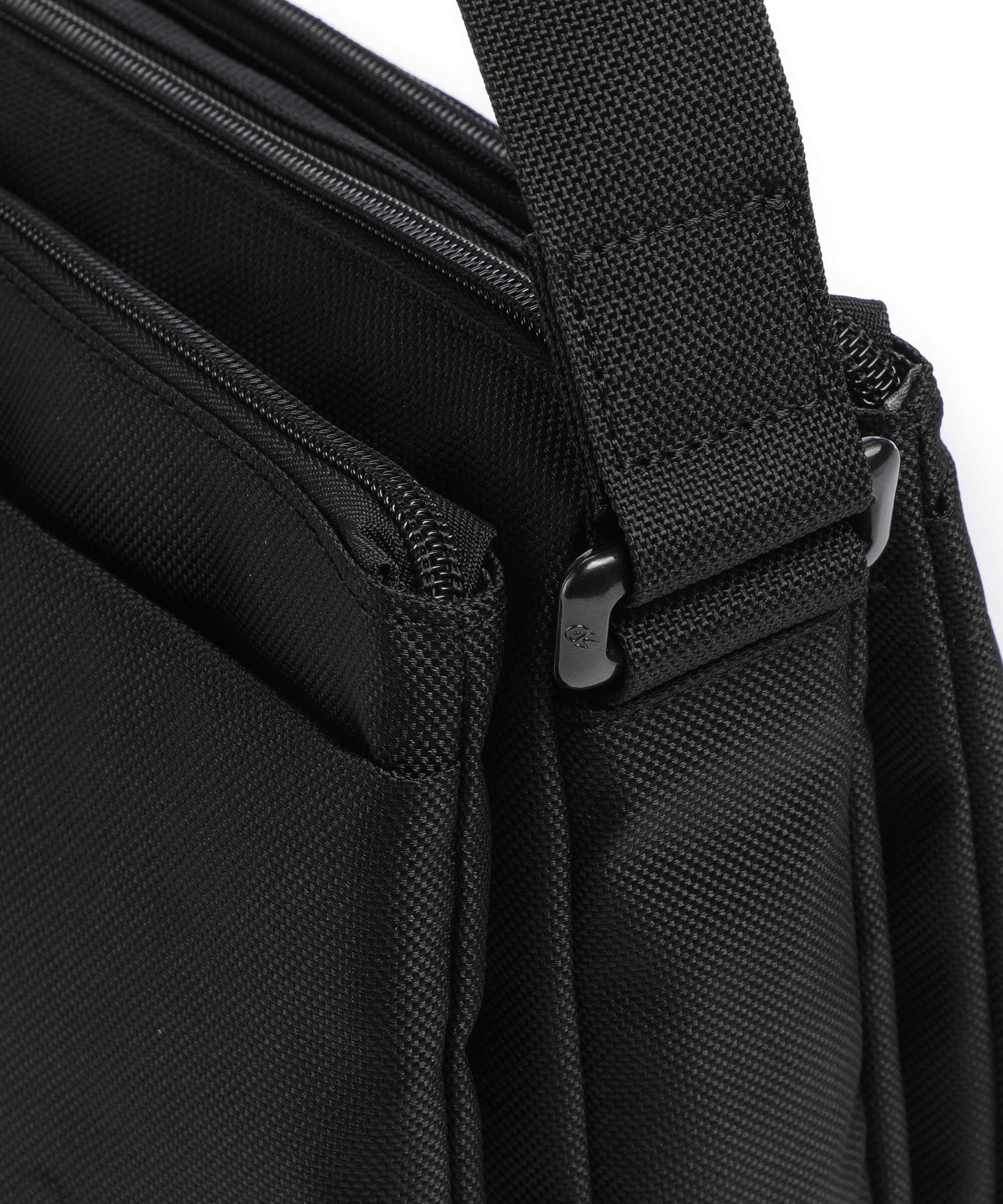 Mandarina Duck MD20 Crossbody bag black - Image 4