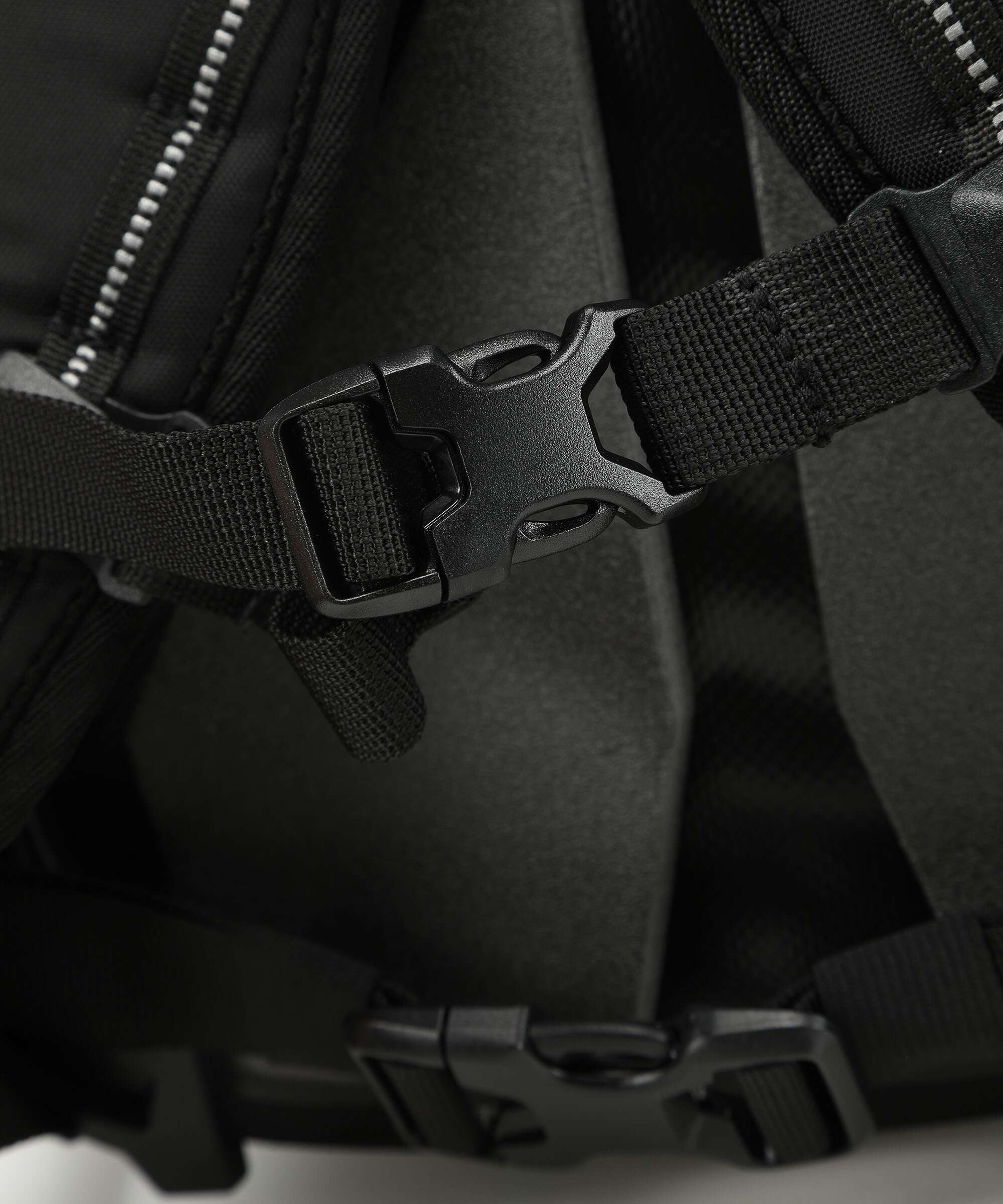 Ortlieb Velocity 17 Rolltop backpack black - Image 3
