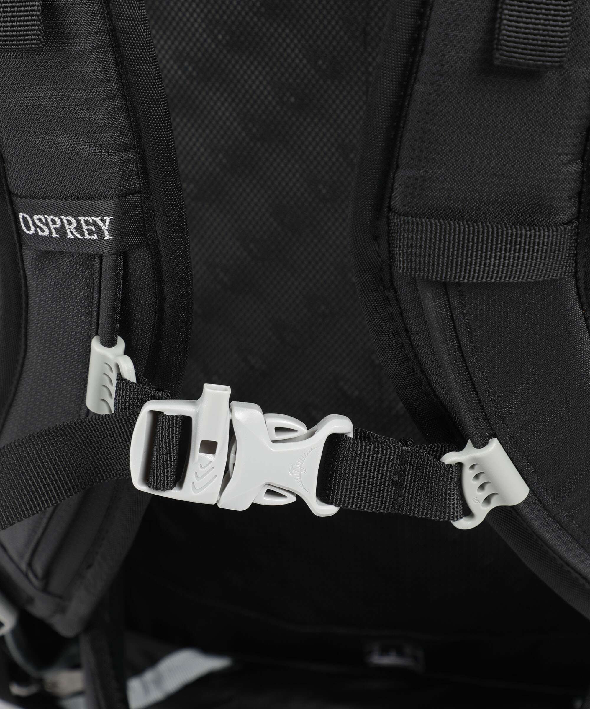 Osprey Fairview 40 Travel backpack black - Image 4