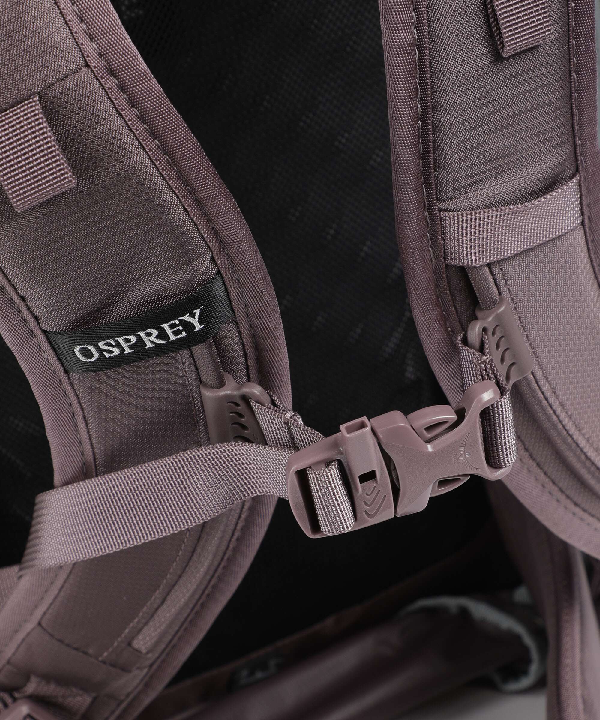 Osprey Fairview 55 Travel backpack graphite purple - Image 5