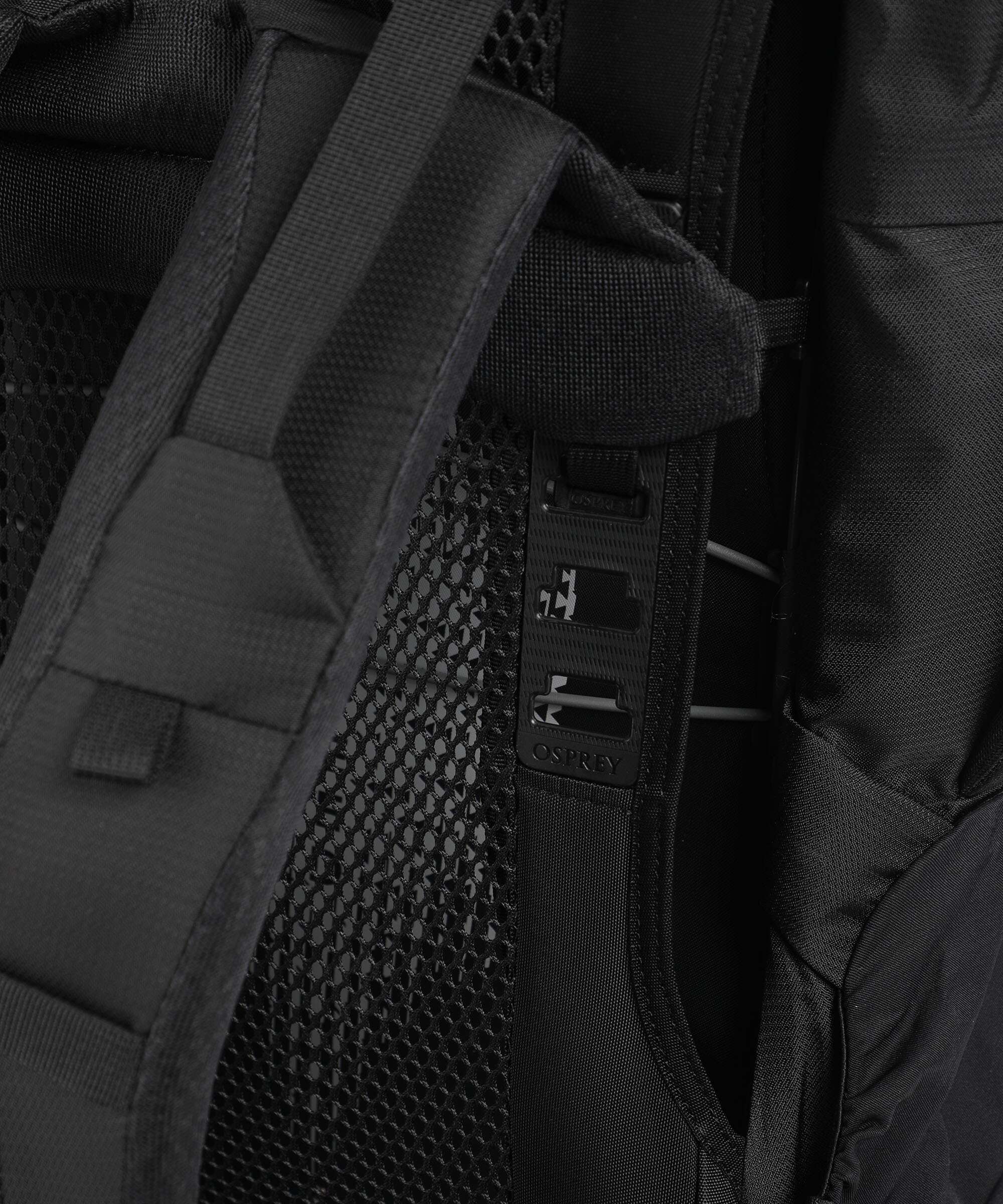Osprey Fairview Trek 70 Trekking backpack black - Image 5
