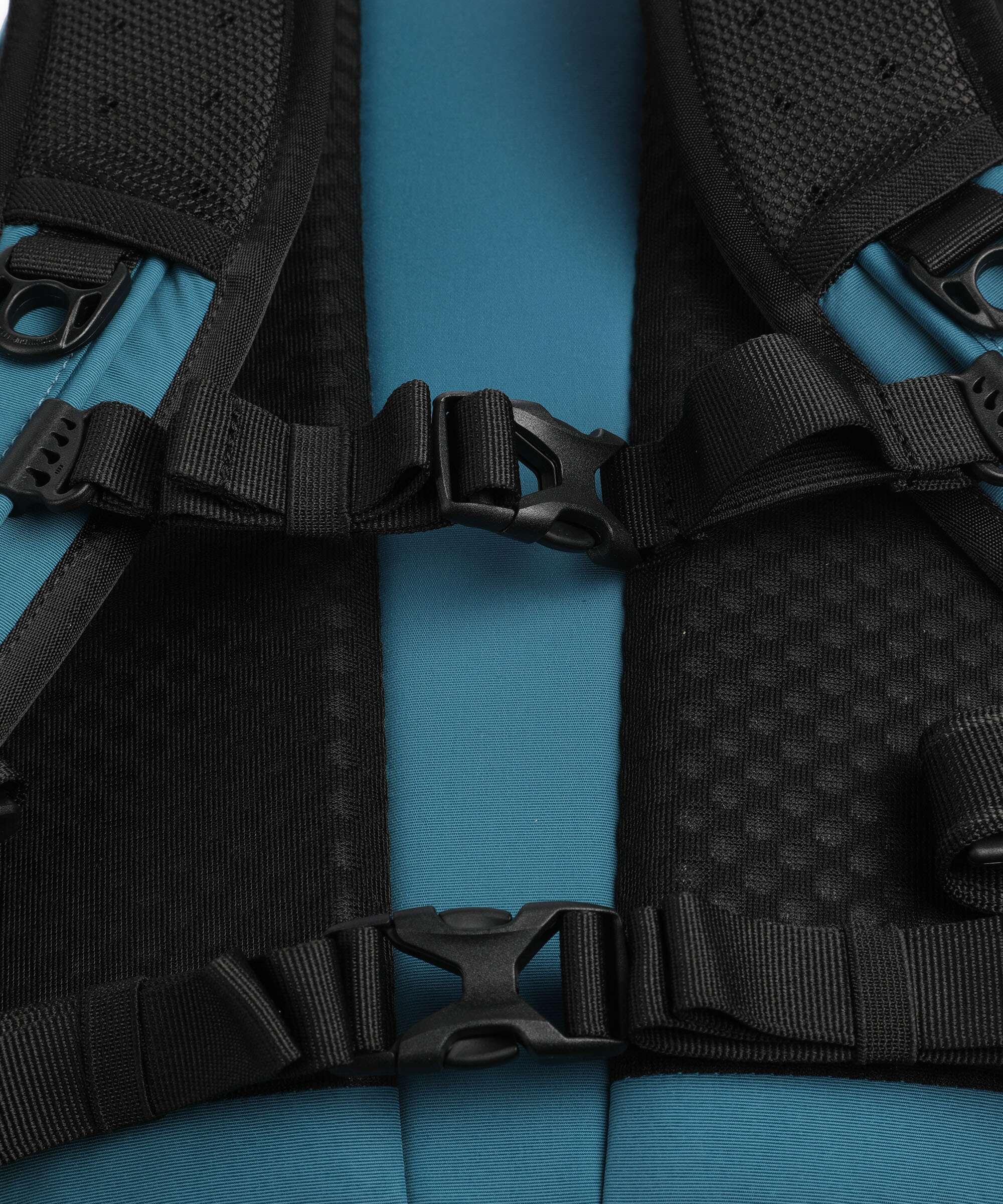 Pacsafe ECO 18 Hiking backpack tidal teal - Image 5