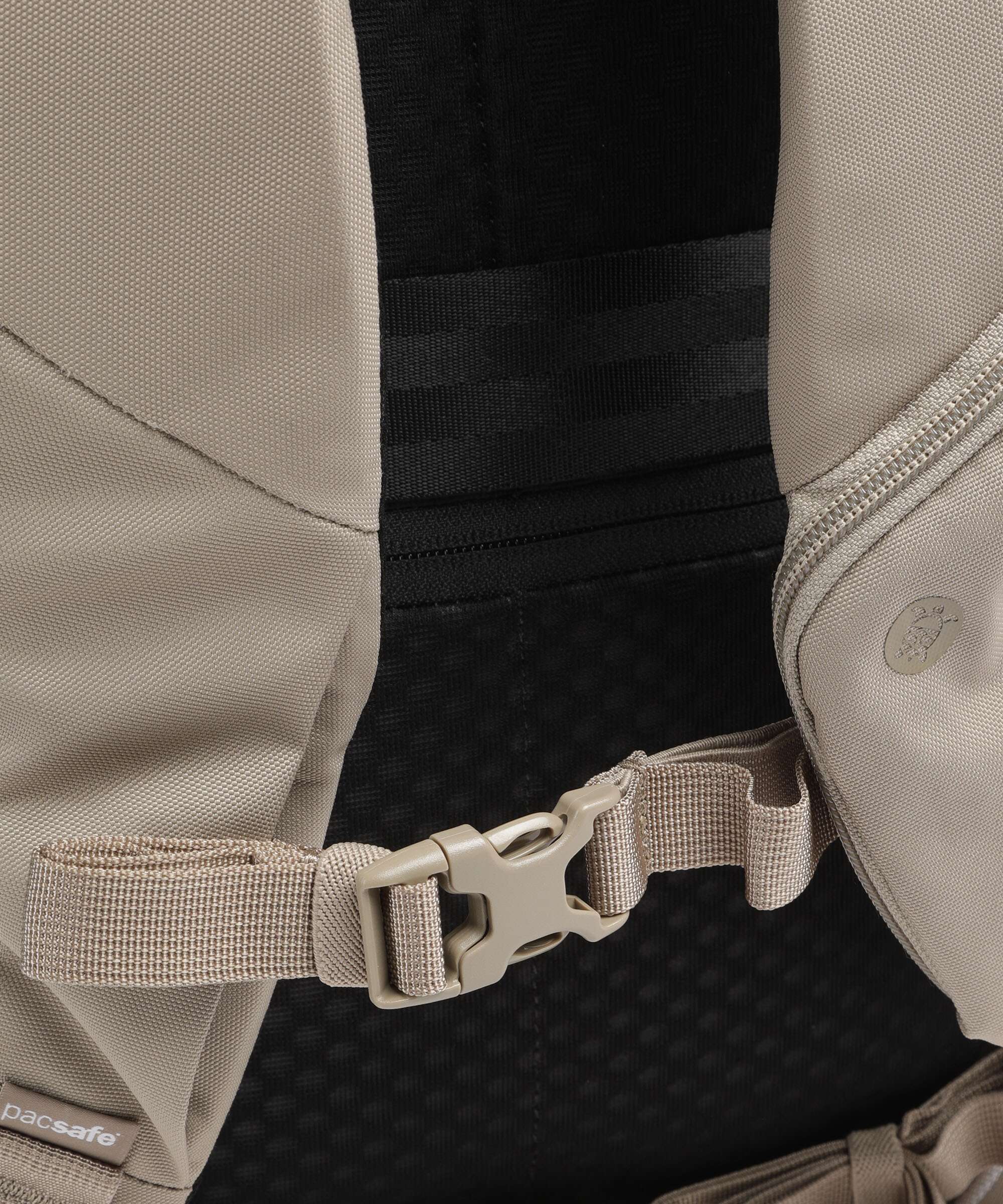 Pacsafe V 20 Backpack beige - Image 4