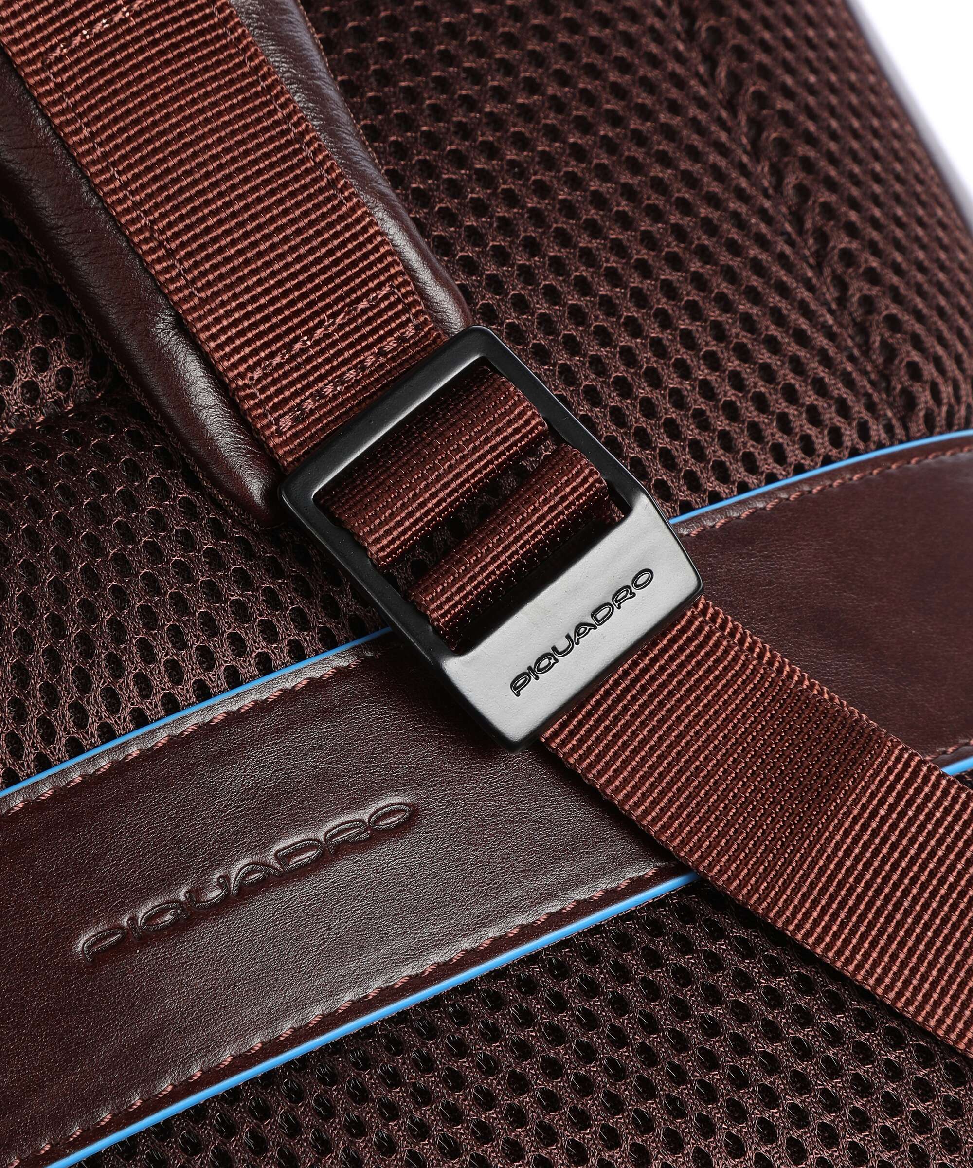 Piquadro Blue Square Revamp Laptop backpack mahogany - Image 4