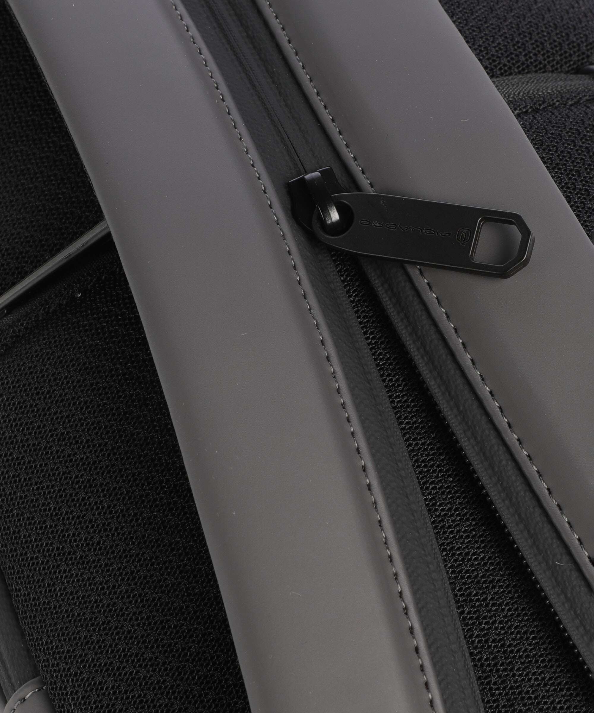 Piquadro C2OW Sling bag grigio - Image 5