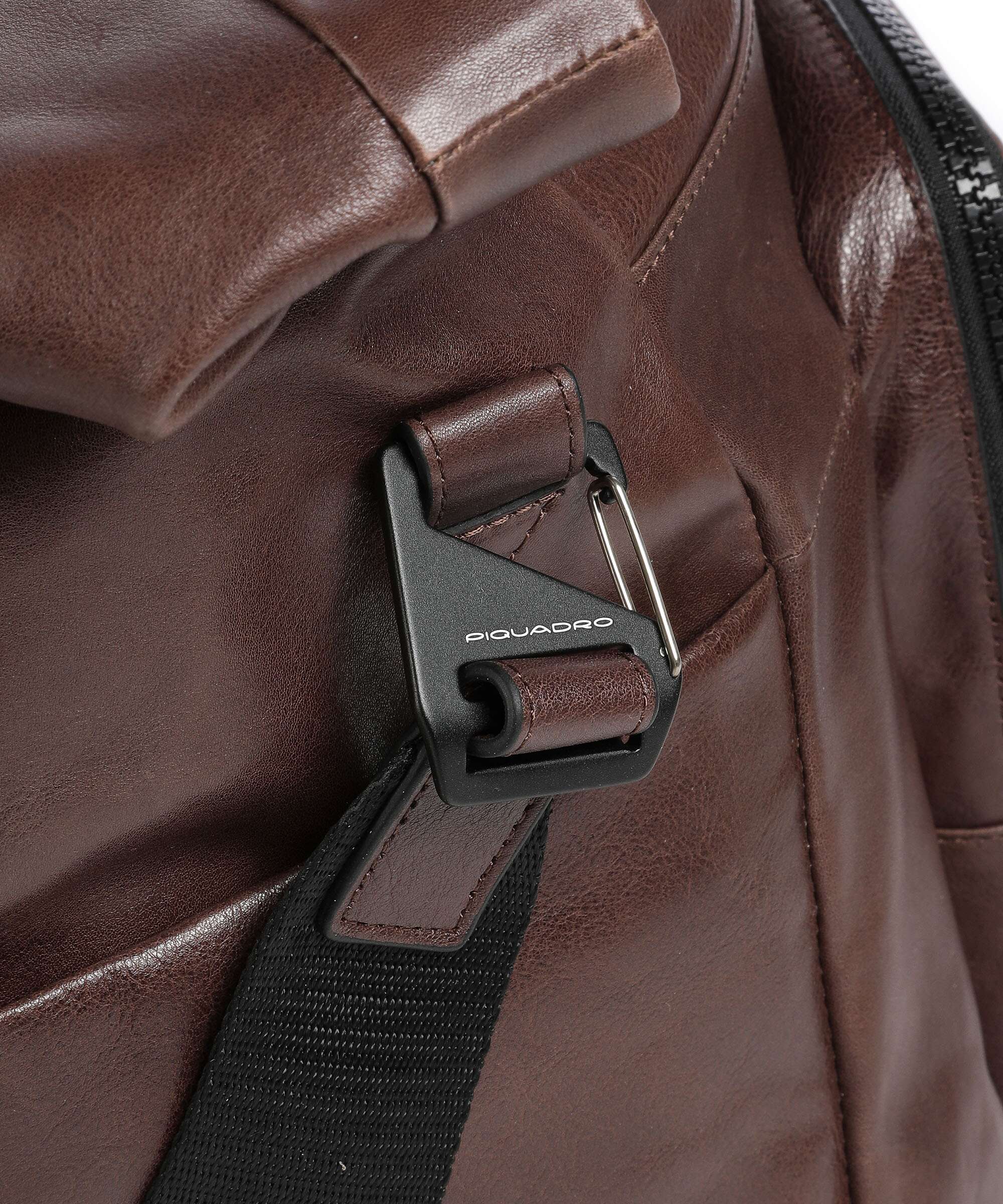 Piquadro Harper Weekend bag dark brown - Image 3