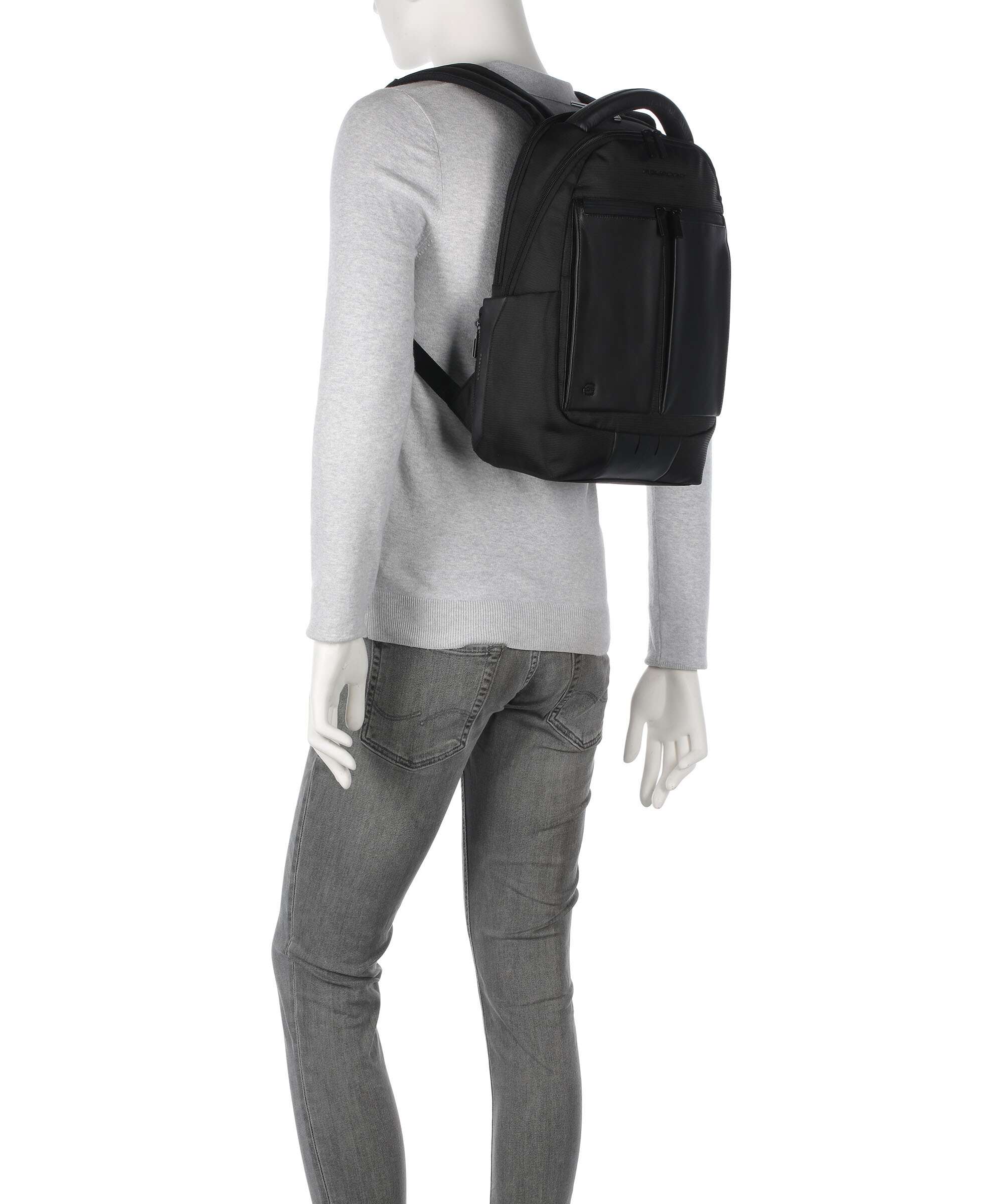 Piquadro S136 Backpack black - Image 4