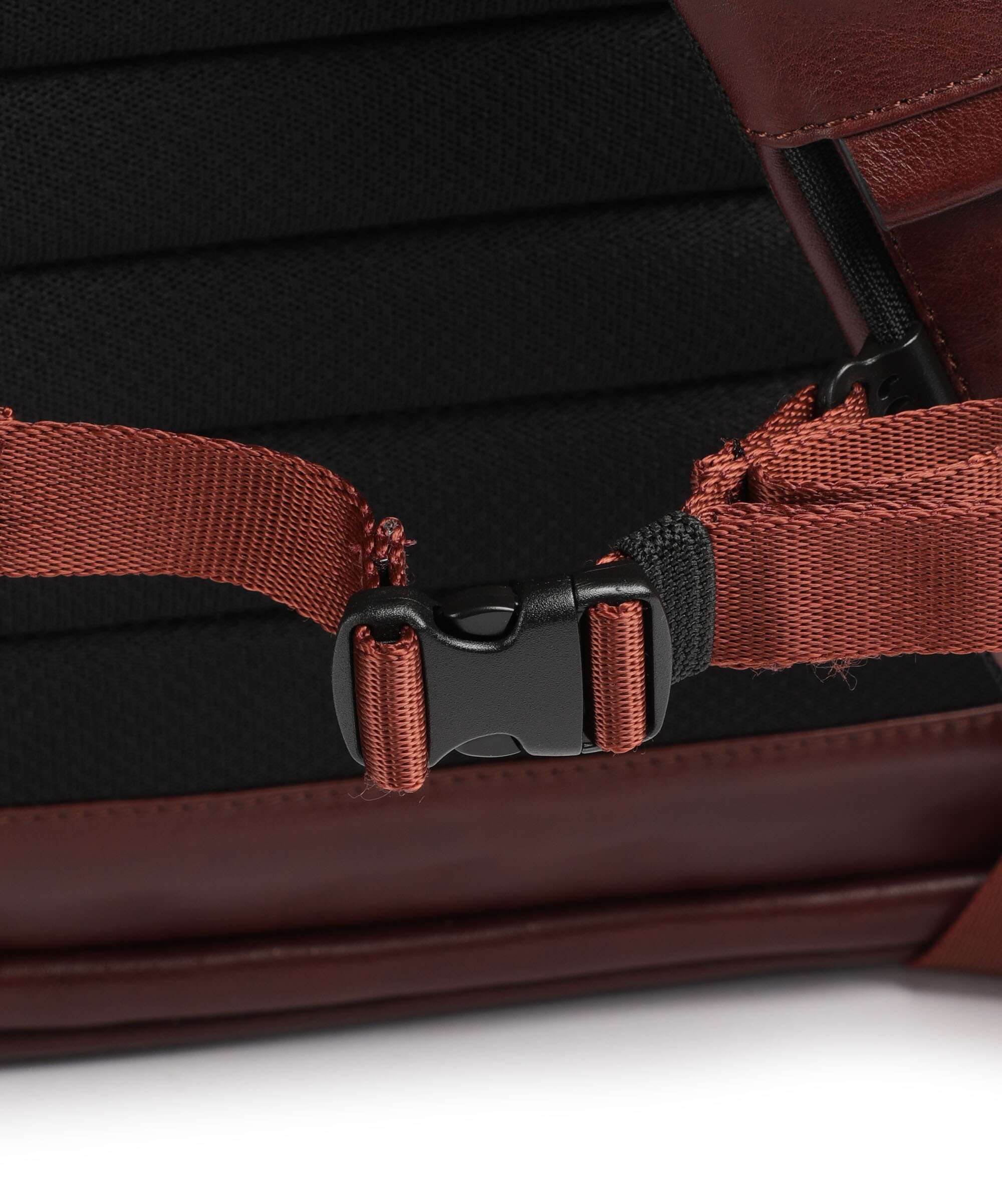 Piquadro W136 Travel backpack marrone - Image 4