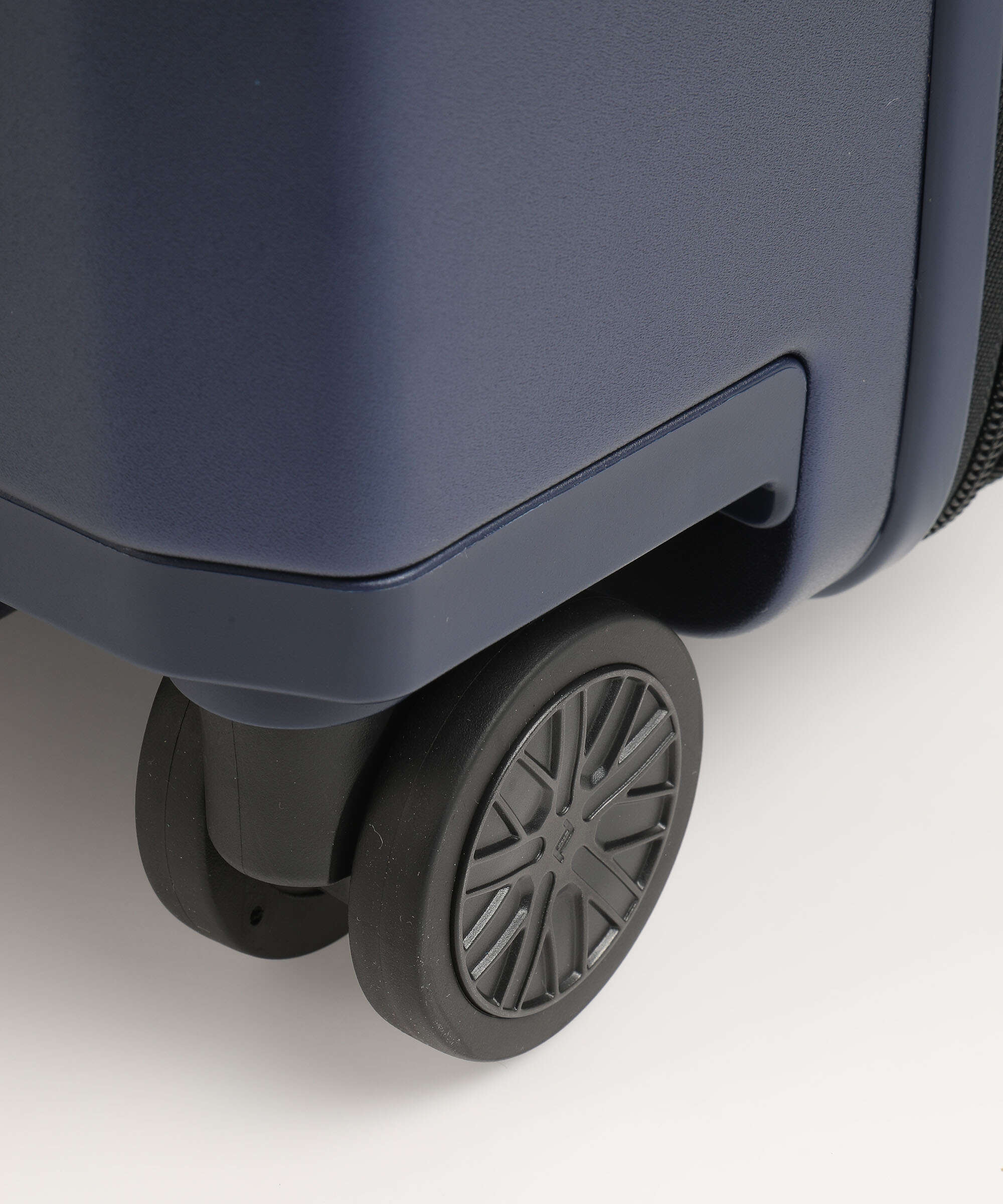 Porsche Design Roadster HC Spinner (4 wheels) blu - Image 5