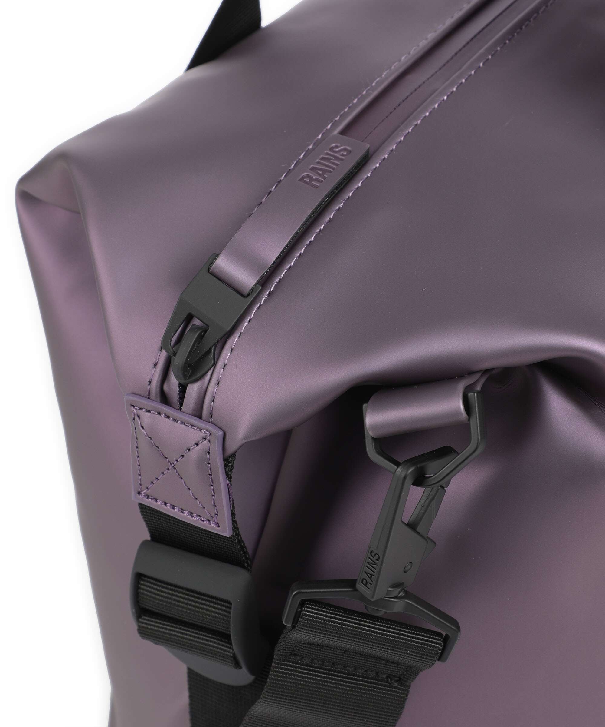 Rains Hilo Small Weekend bag body - Image 3