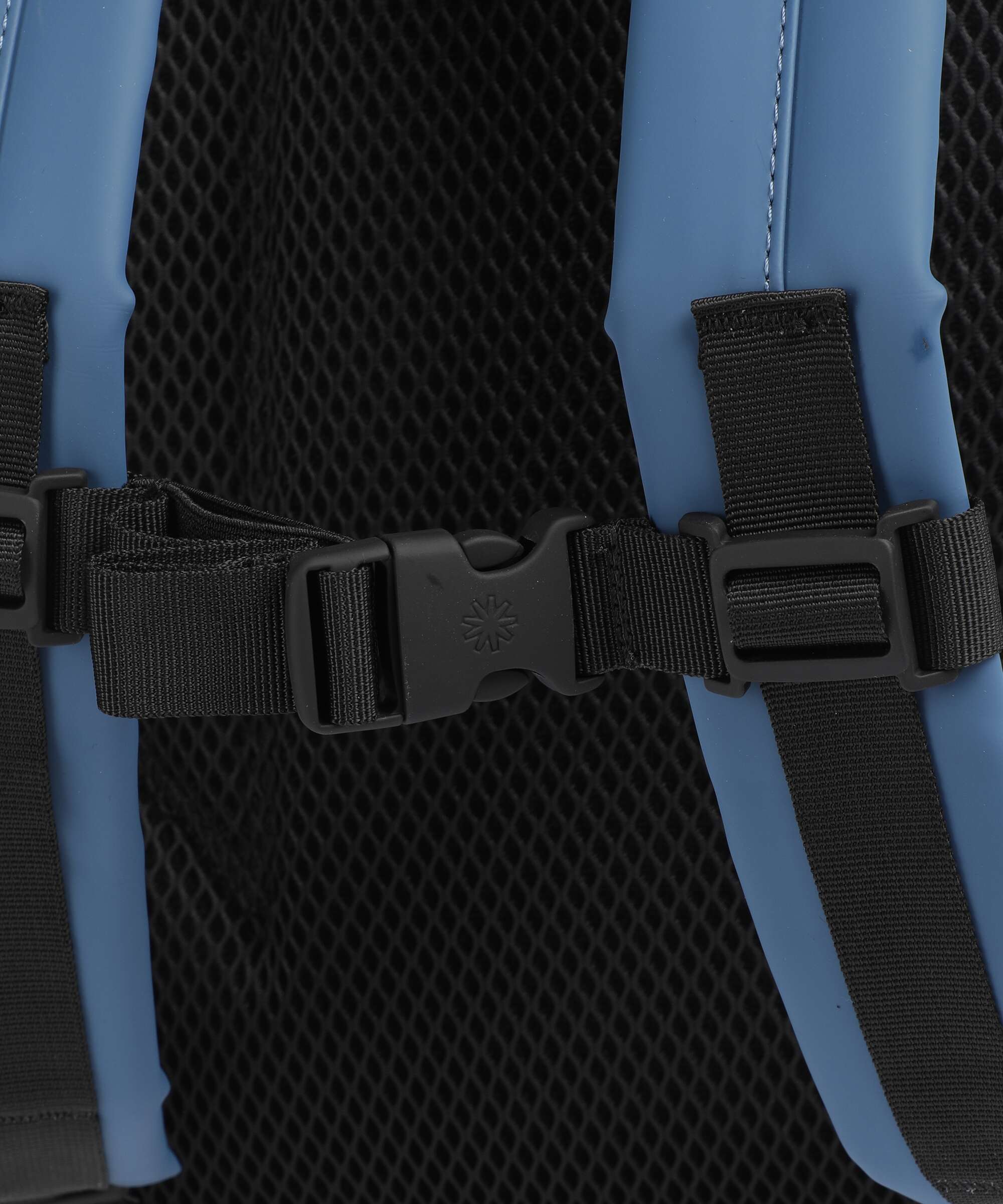 Rains Rolltop backpack pulse - Image 6