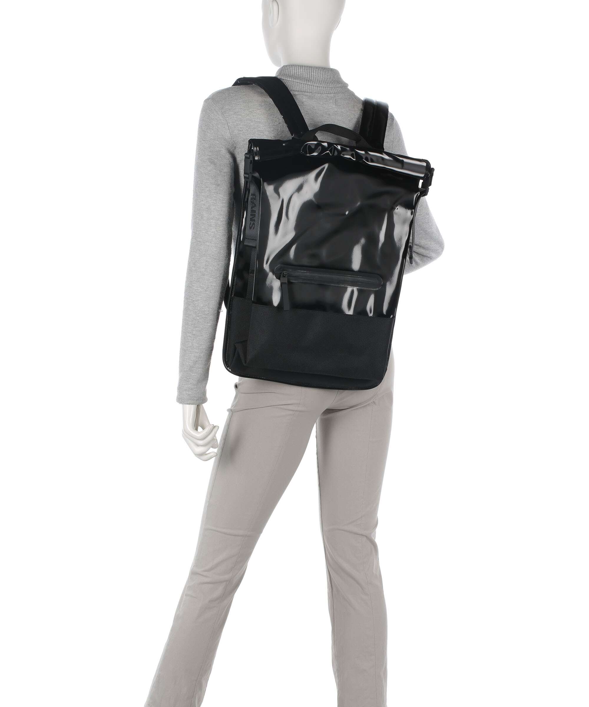 Rains Trail Rolltop backpack night - Image 3