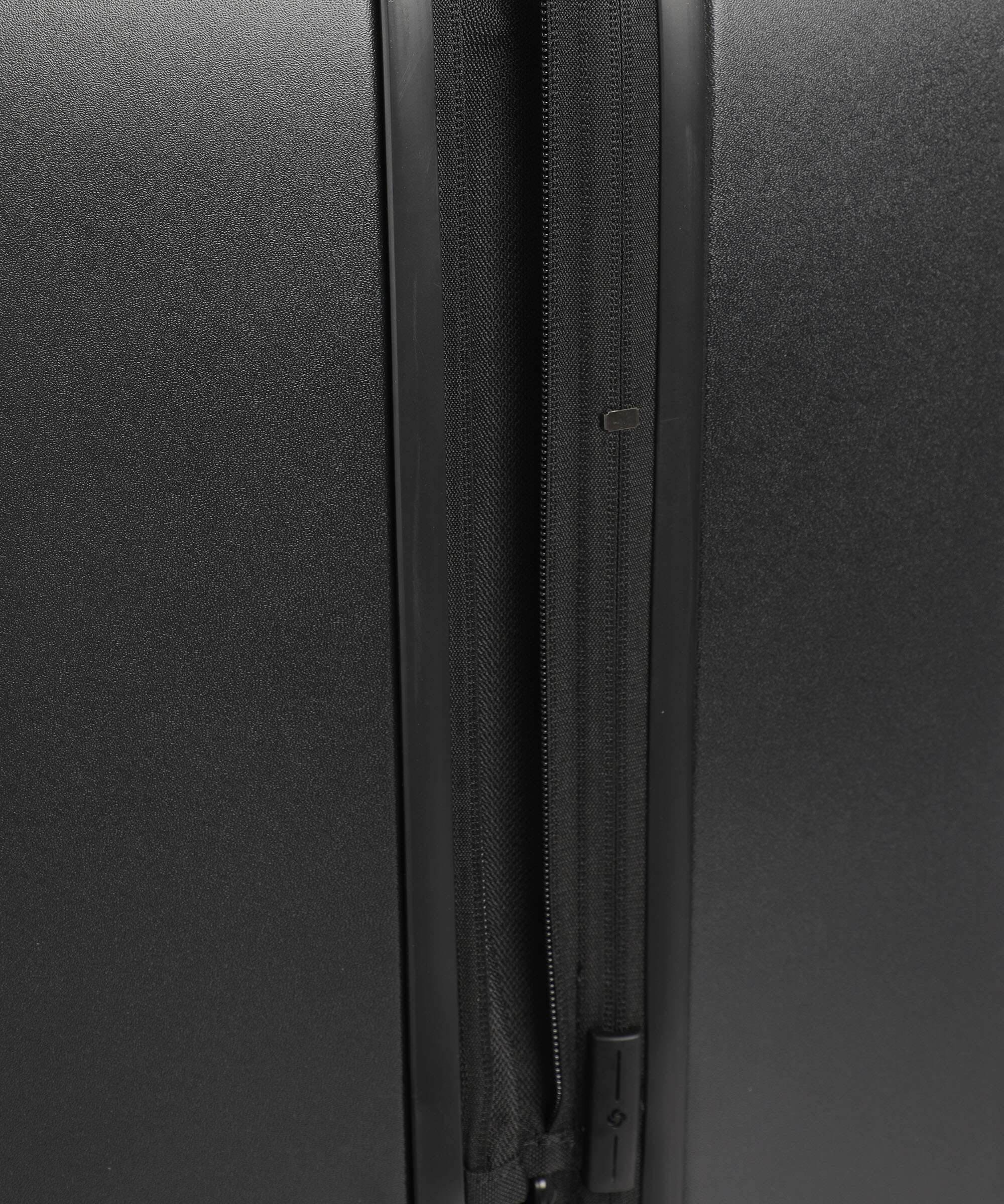 Samsonite Fyrm Spinner (4 wheels) graphite - Image 4