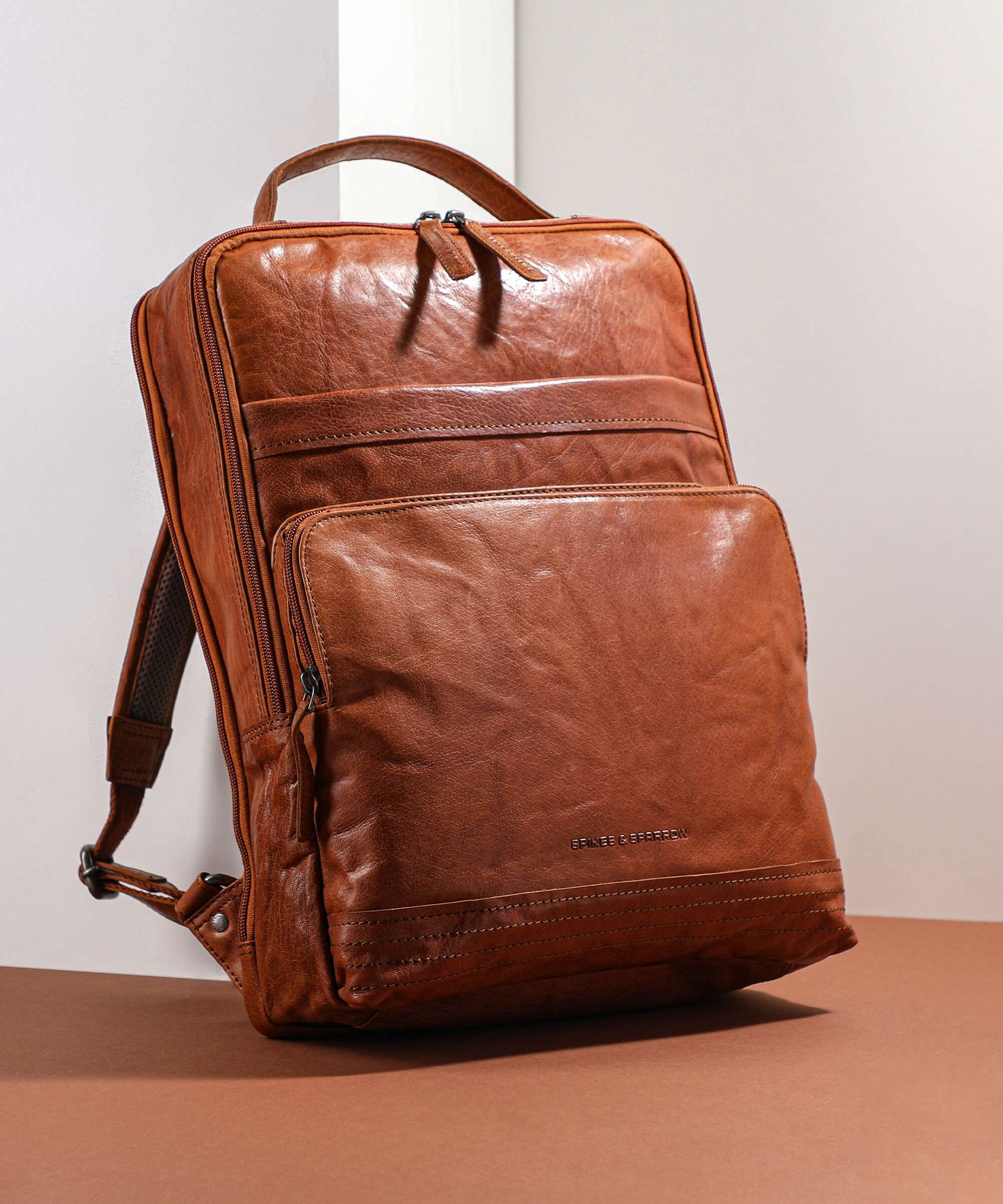Spikes & Sparrow Bronco Backpack brandy - Image 2