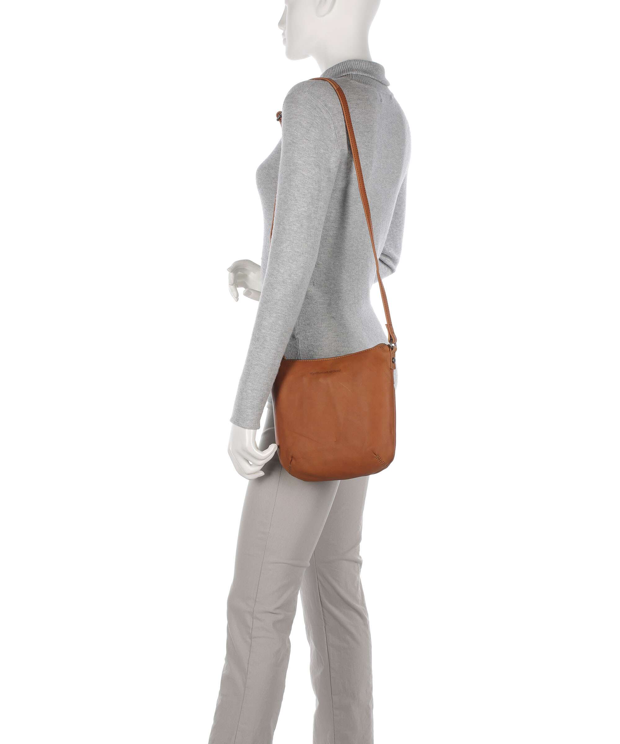 The Chesterfield Brand Cow Wax Pull Up Redding Crossbody bag cognac - Image 3