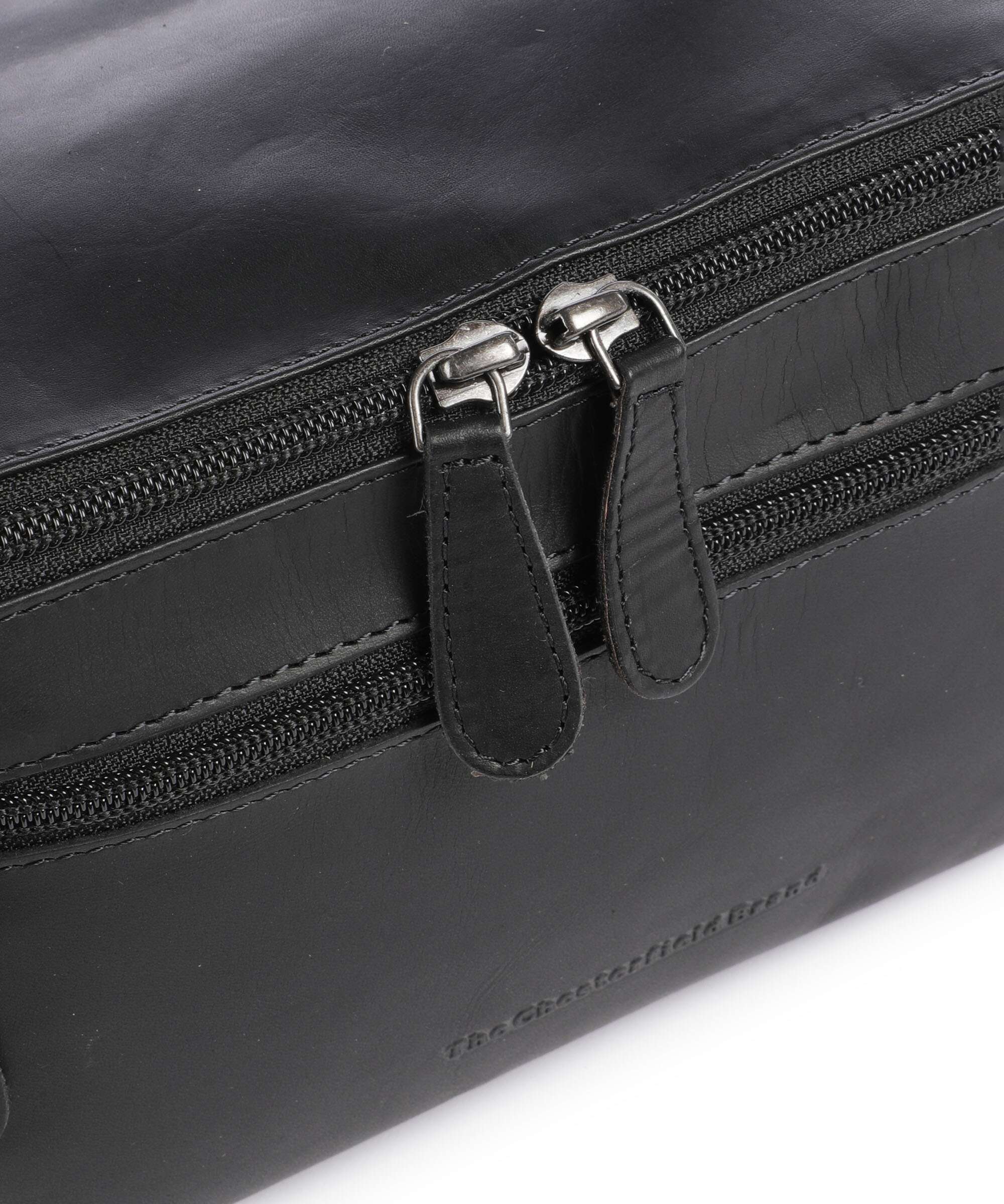 The Chesterfield Brand Wax Pull Up Cow Elmia Toiletry bag black - Image 3