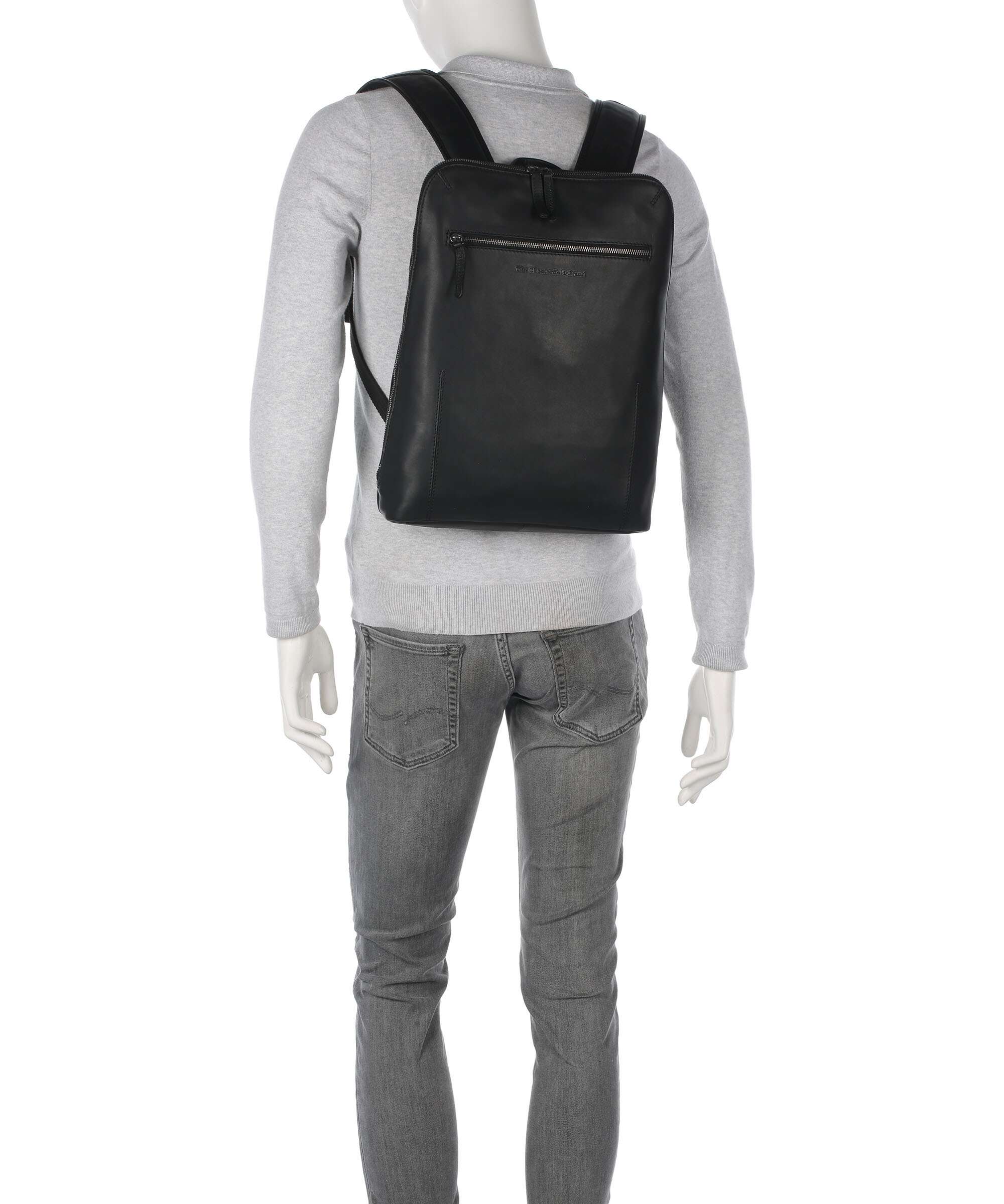 The Chesterfield Brand Wax Pull Up Cow Filmore Backpack black - Image 3