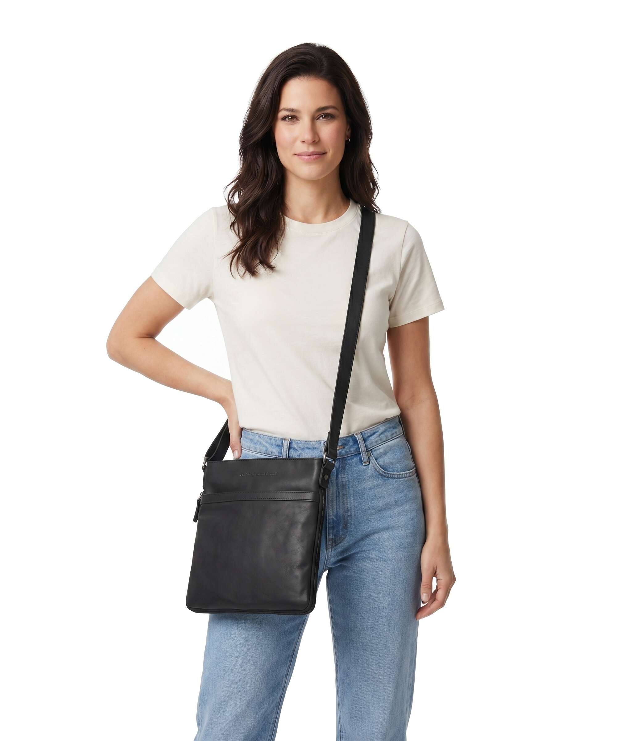 The Chesterfield Brand Wax Pull Up Cow Mirea Crossbody bag black - Image 3