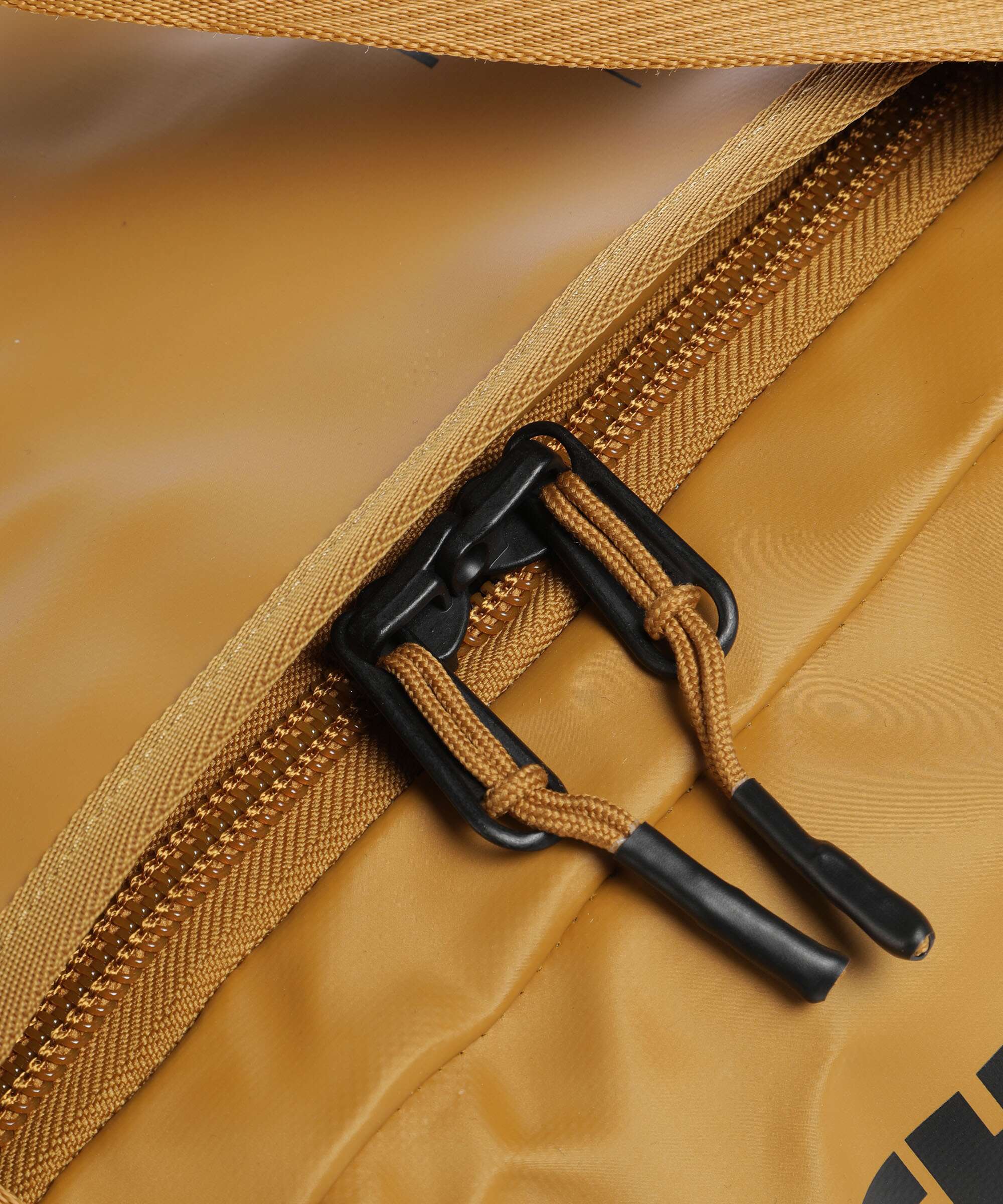 Thule Chasm 70 Travel bag golden - Image 4
