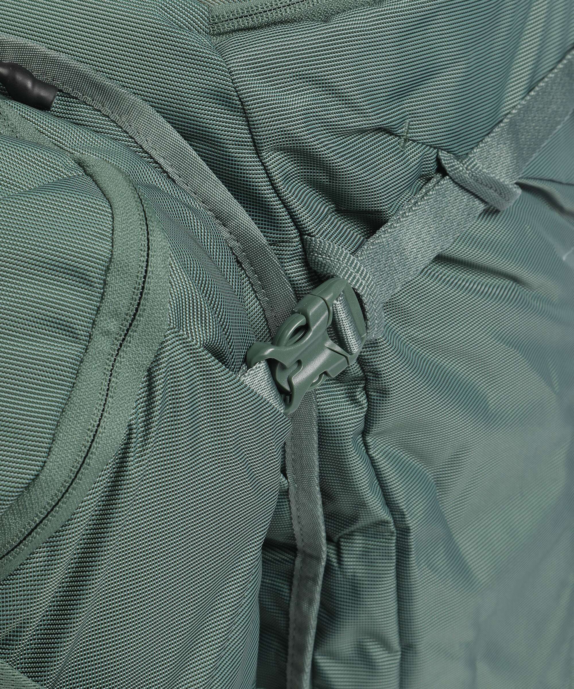 Thule Landmark 60 Travel backpack hazy green - Image 6