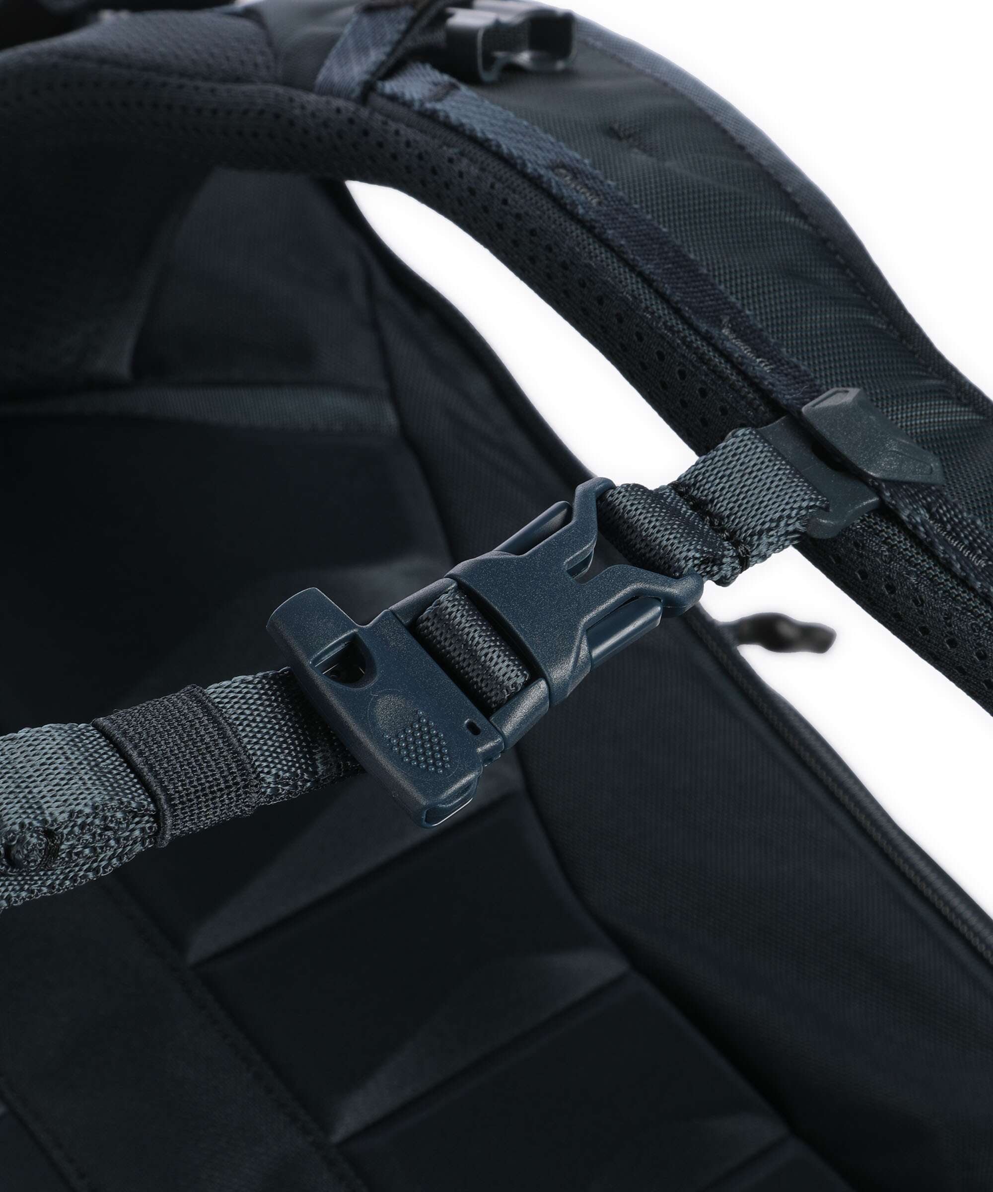 Thule Landmark 70 Travel backpack darkest blue - Image 6