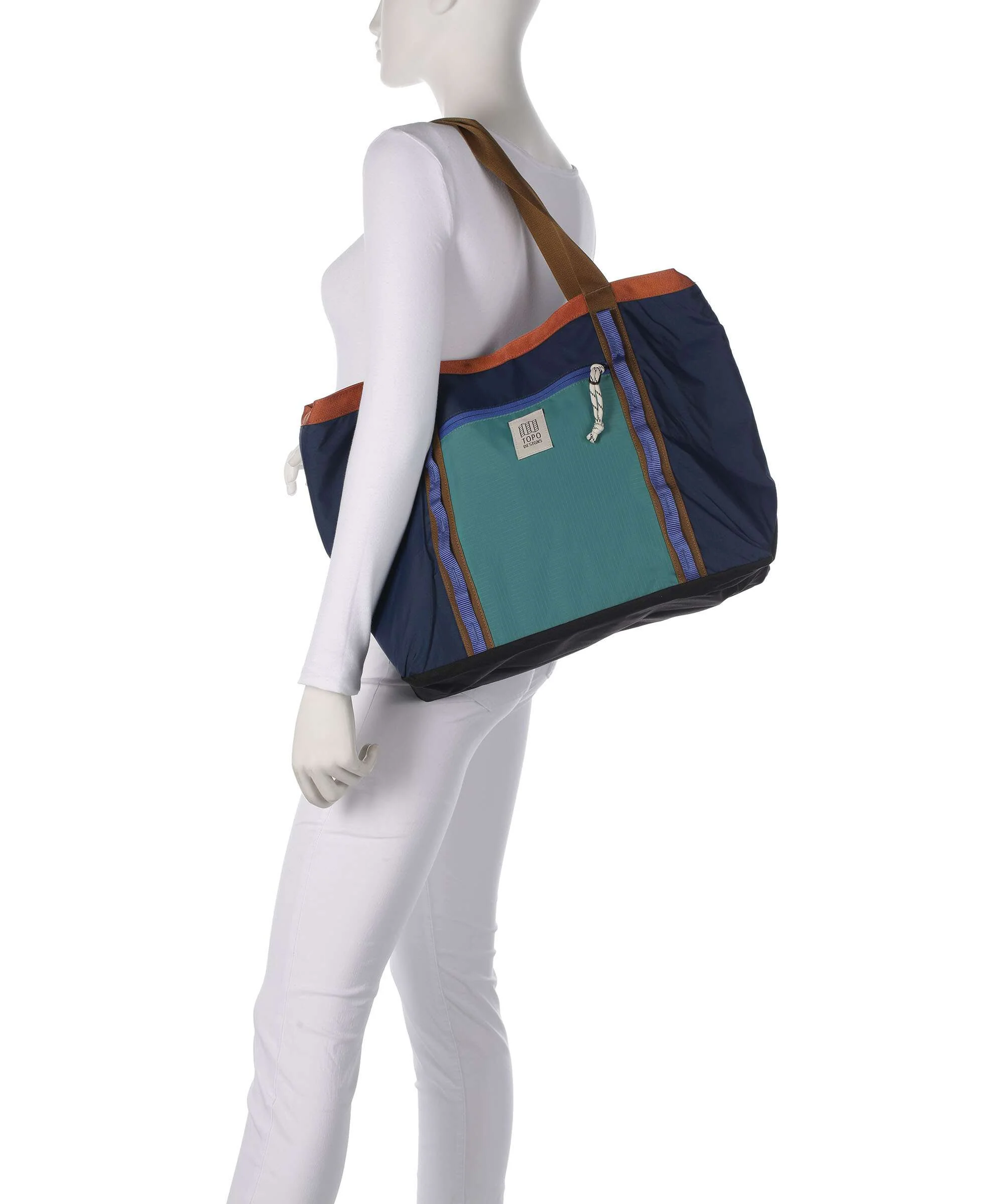 Topo Designs Mountain Utility Hobo bag midnight/caribbean - Image 3