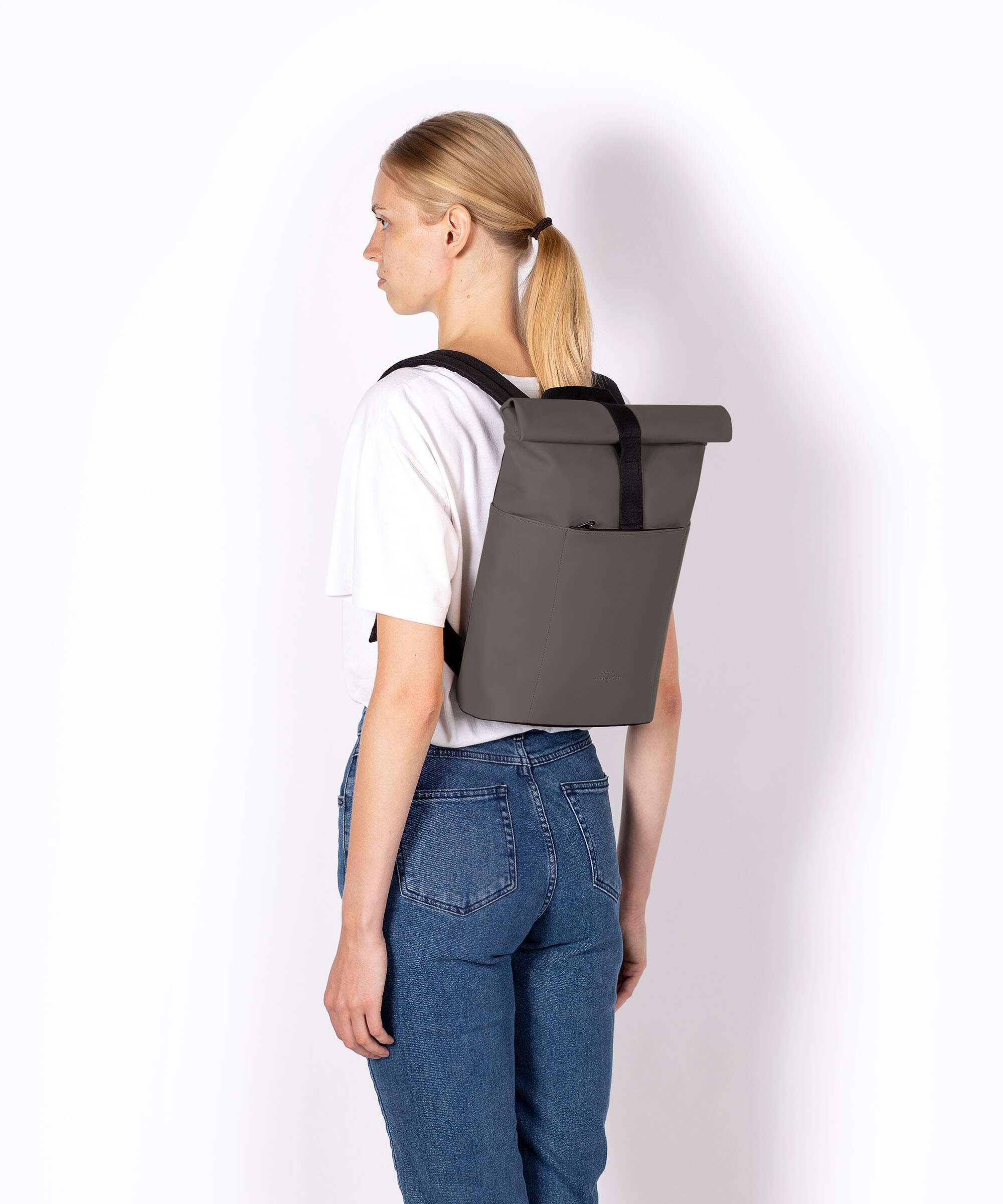 Ucon Acrobatics Lotus Hajo Macro Rolltop backpack redwood - Image 3