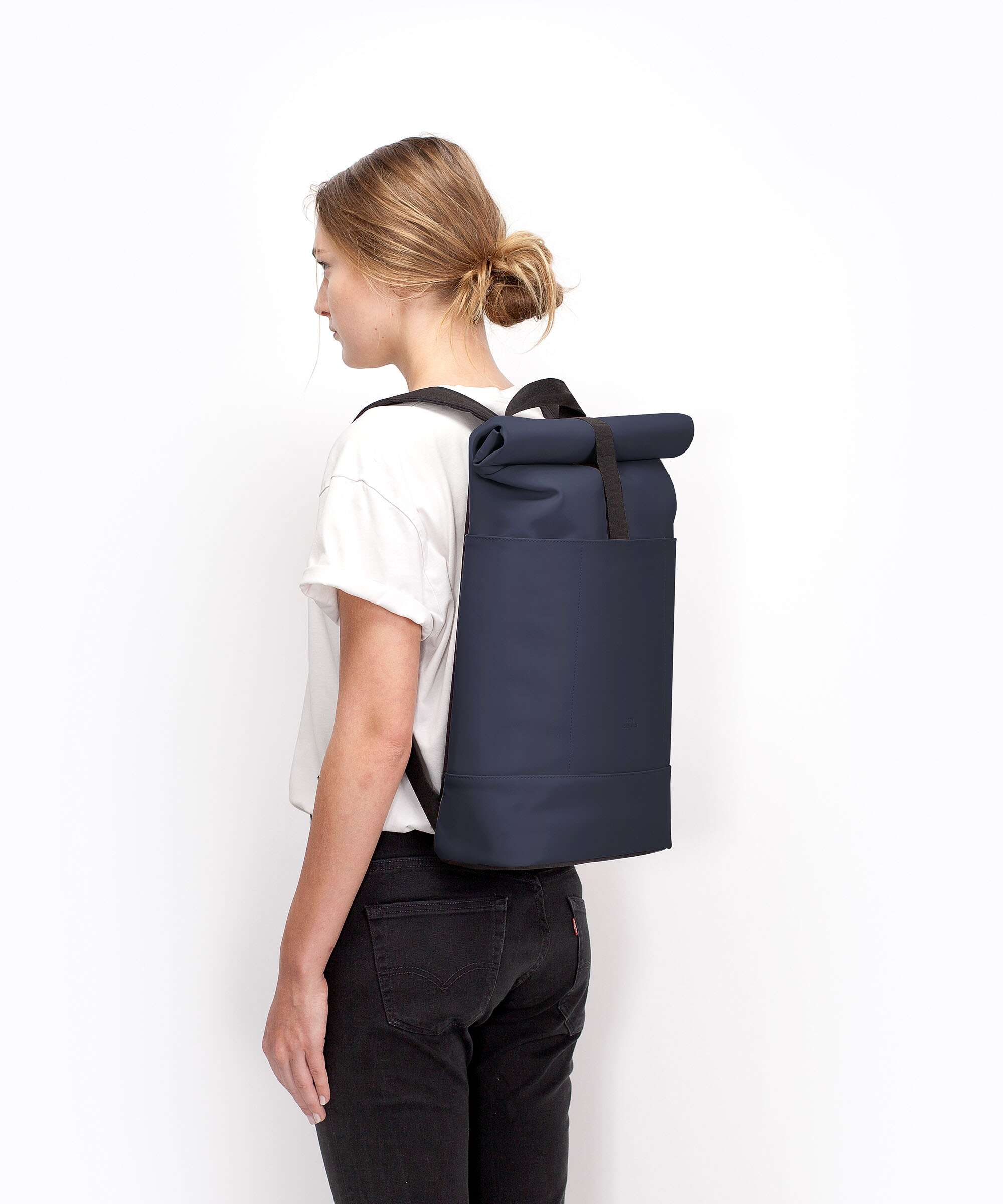 Ucon Acrobatics Lotus Hajo Medium Rolltop backpack dark navy - Image 3