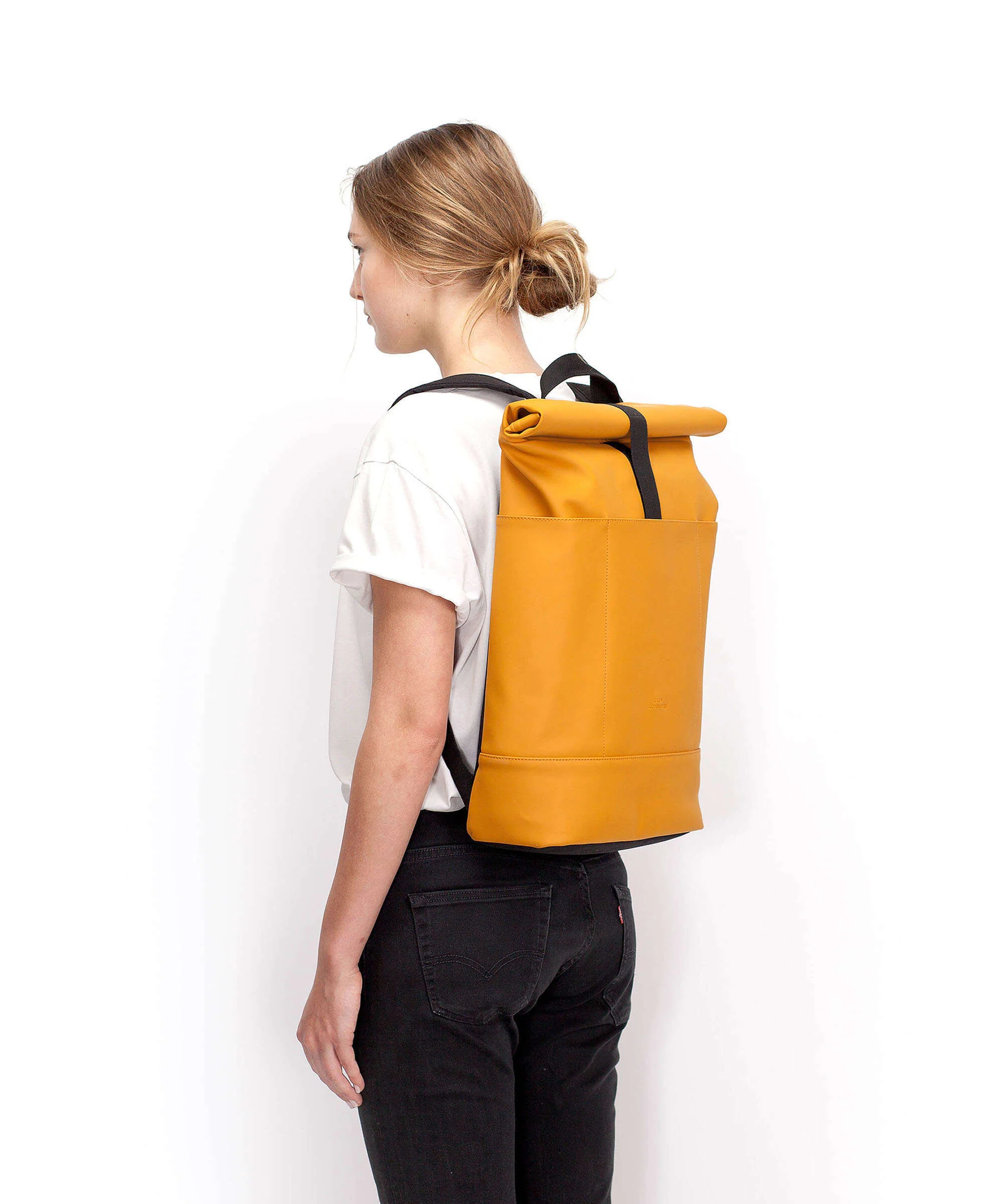 Ucon Acrobatics Lotus Hajo Medium Rolltop backpack honey mustard - Image 3