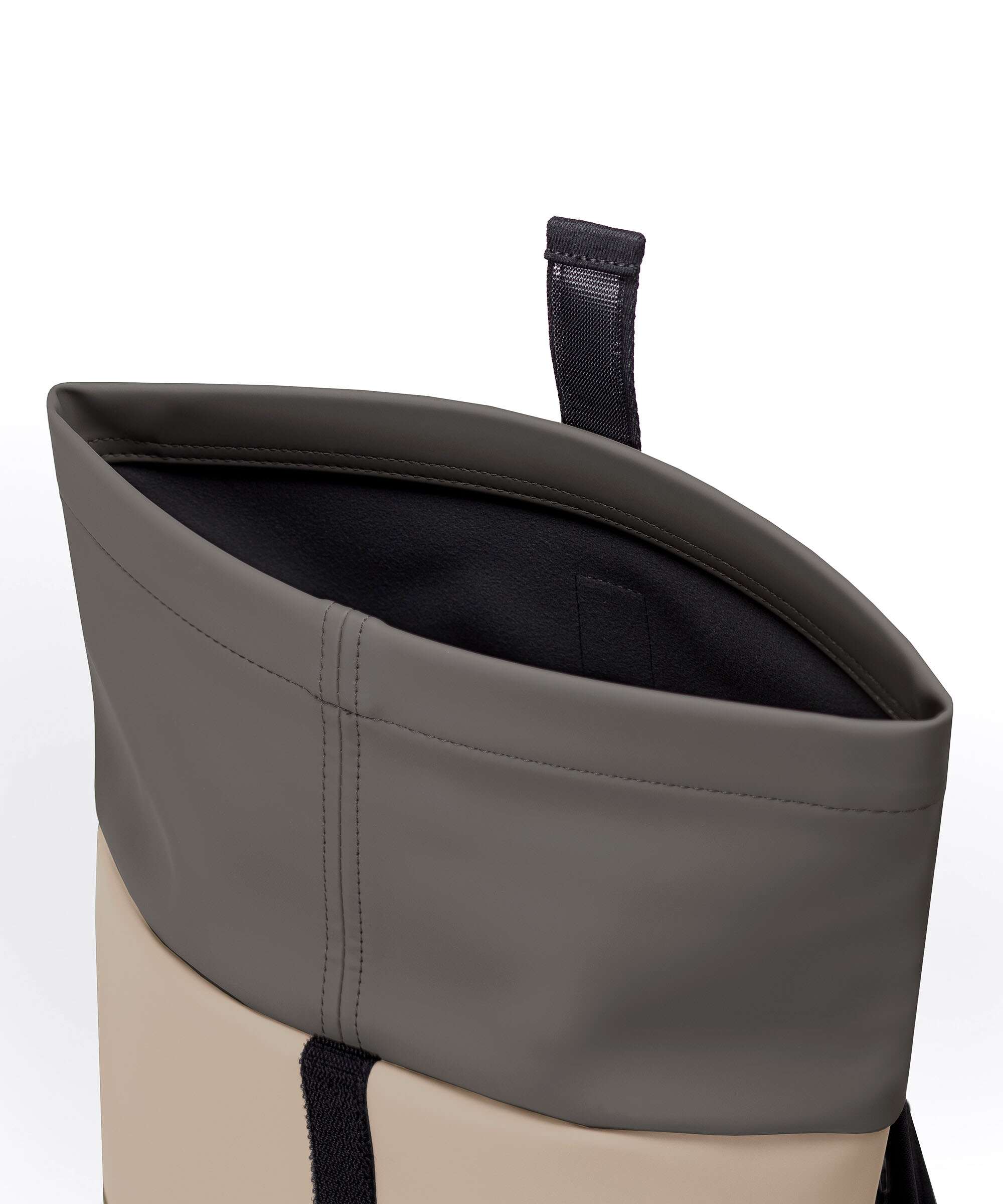 Ucon Acrobatics Lotus Hajo Medium Rolltop backpack nude/dark navy - Image 8