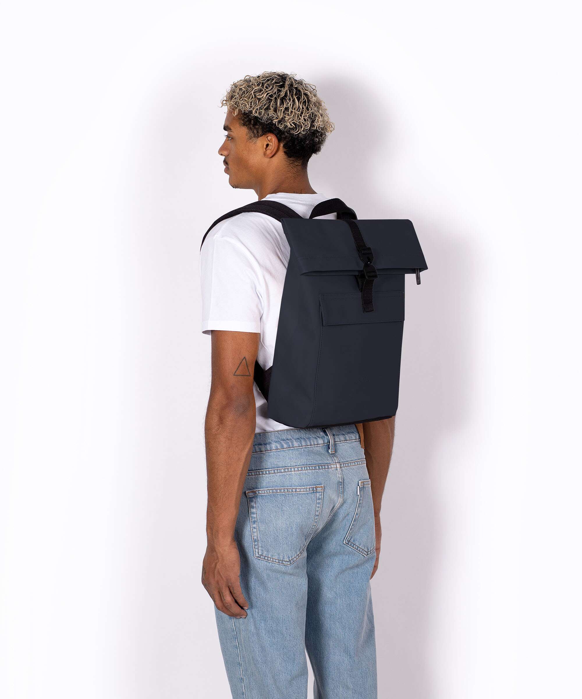 Ucon Acrobatics Lotus Jasper Mini Rolltop backpack royal blue - Image 4