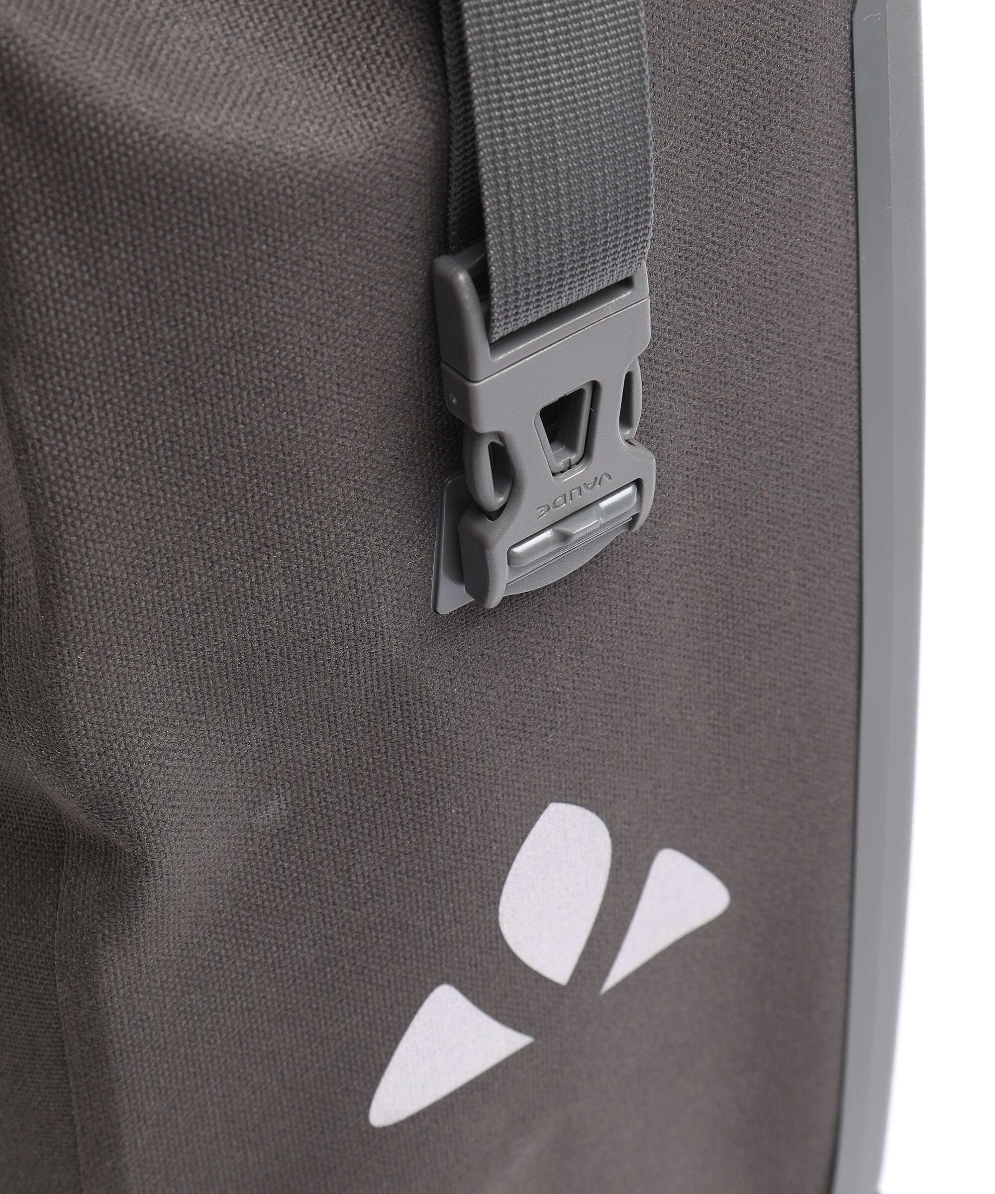 Vaude Aqua Back Deluxe QMR 2.0 Bike pannier phantom black - Image 3