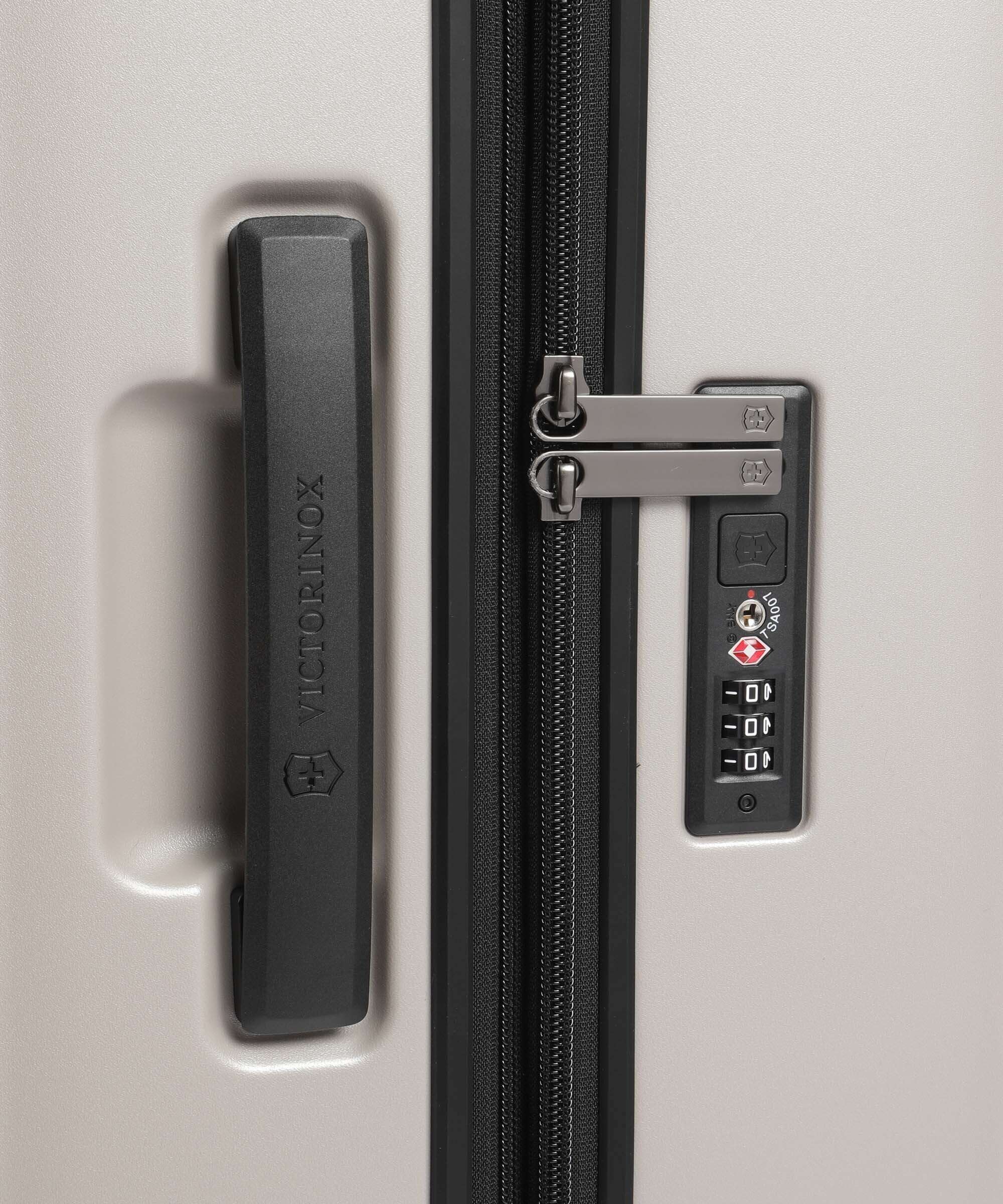 Victorinox Airox Advanced M Spinner (4 wheels) stone white - Image 3