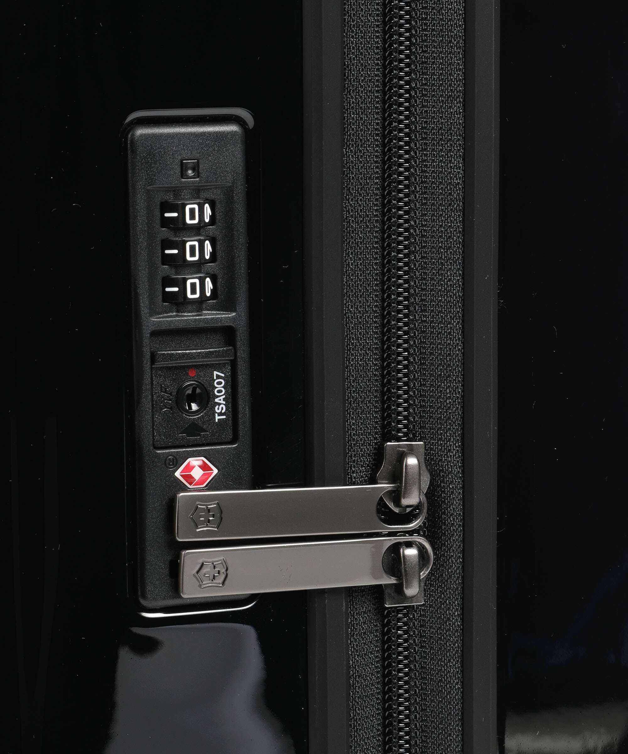 Victorinox Airox Frequent Flyer Spinner (4 wheels) black - Image 3