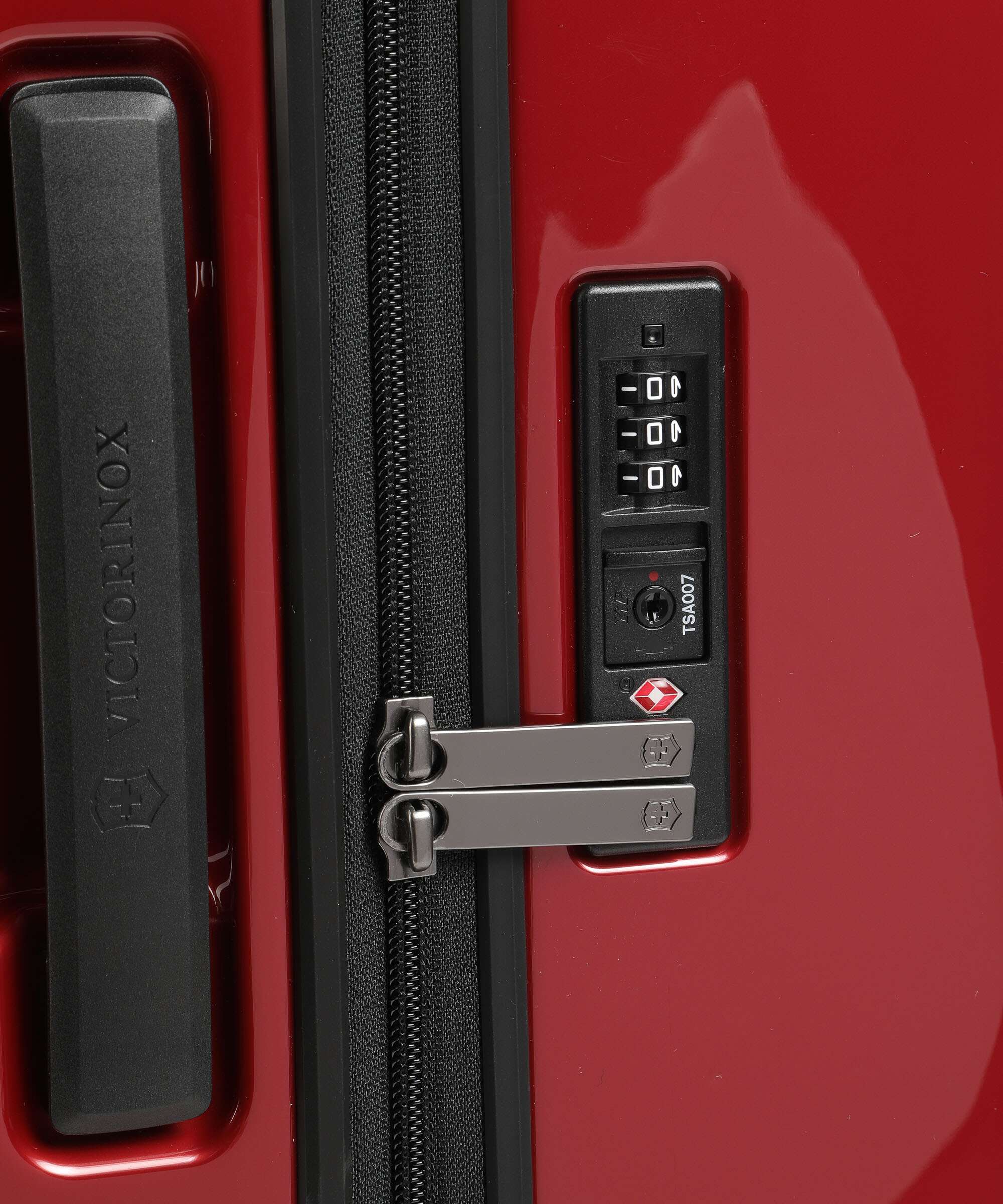 Victorinox Airox Large Spinner (4 wheels) victorinox red - Image 3
